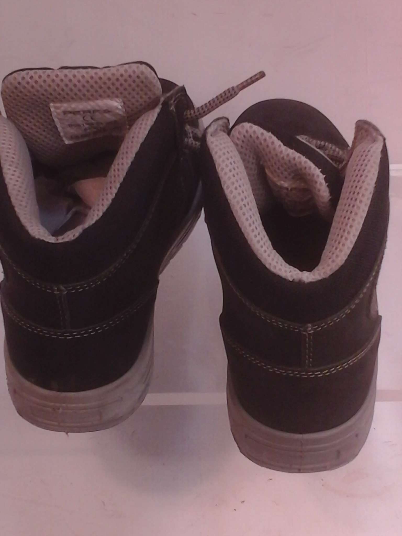 Chaussures BOSTON Chaussures de sécurité S3 SRC Cuir nubuck résistant à l'eau T Très bon état - Vue 3 - 