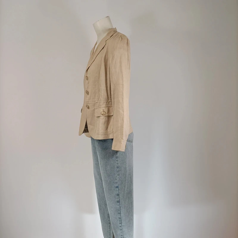 Blazer beige en lin Weekend Max Mara coupe cintrée élégante boutons nacrés taille 40 Très bon état - Vue 9 - 