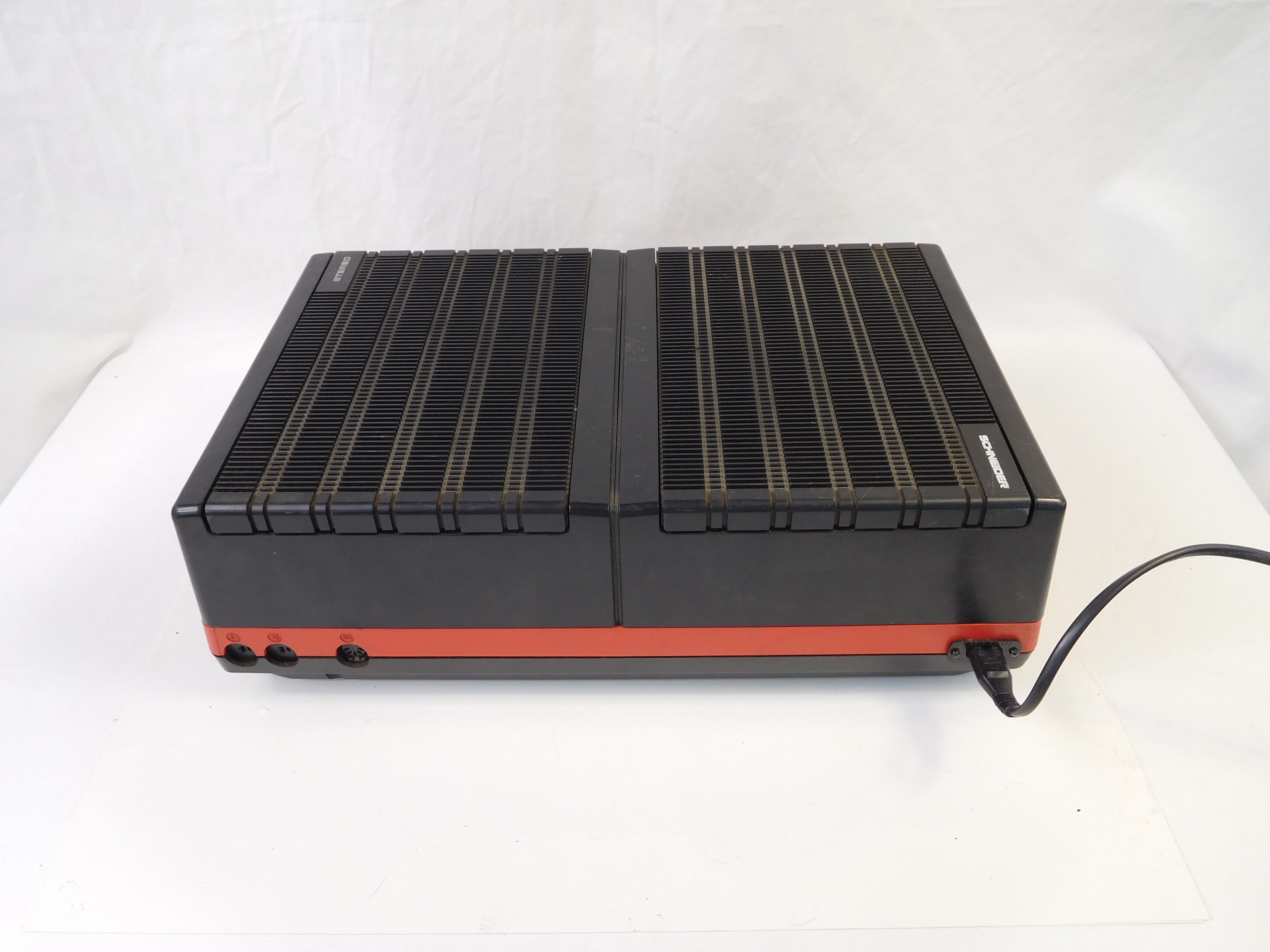 Tourne-Disque Portable Vintage Schneider Stereomatic 570 - Années 70/80°° - Photo 4