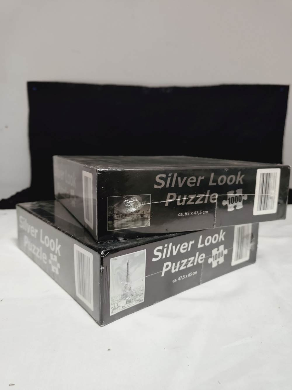 Lot de deux Puzzles Silver look, finition métallisé, 1000 pièces. Paris / Manhattan. Neuf. Comme neuf - Vue 9 - 