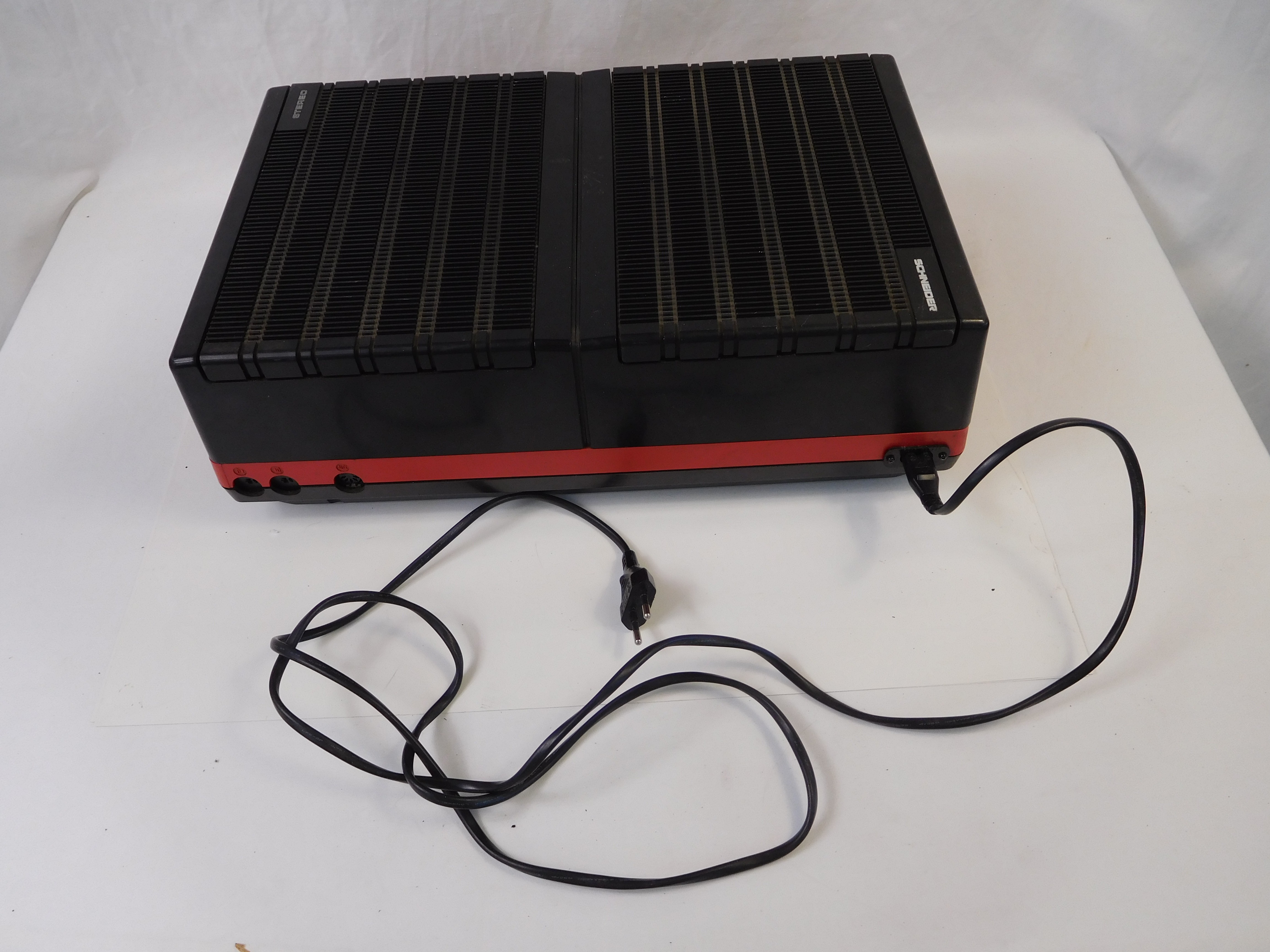 Tourne-Disque Portable Vintage Schneider Stereomatic 570 - Années 70/80°° - Photo 6