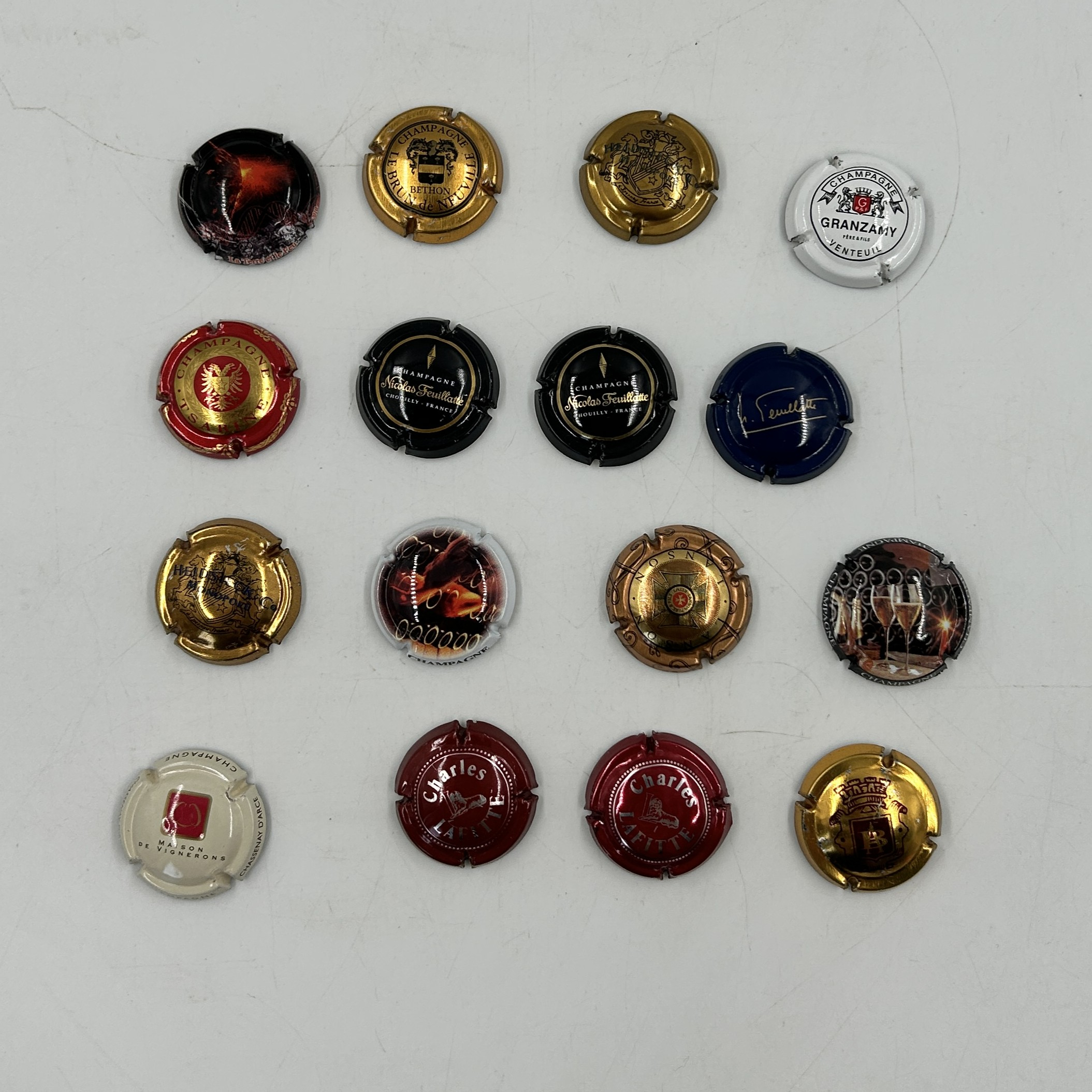 Lot de 95 capsules de champagne - Photo 2