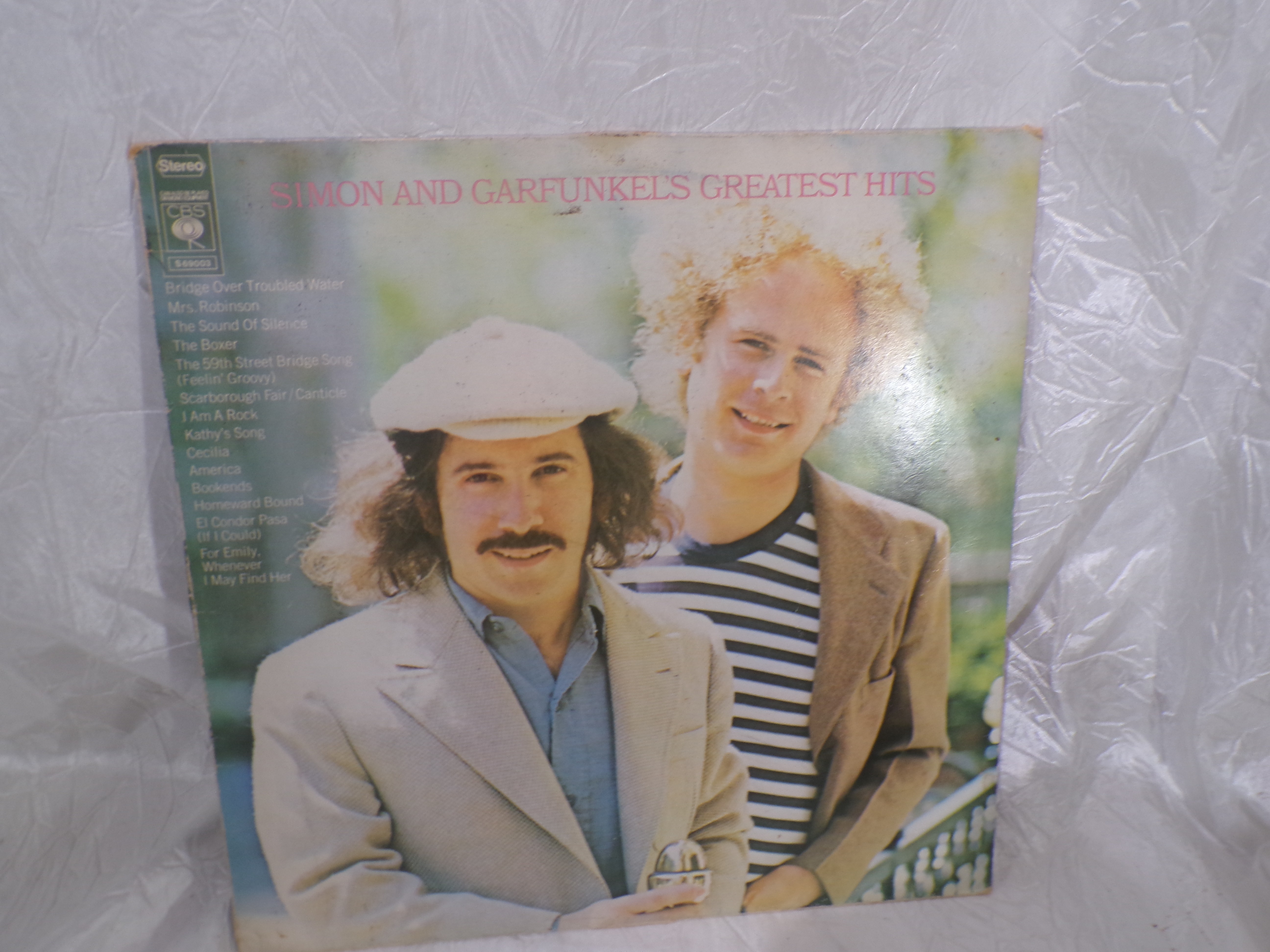 Voir photo 3 de Vinyle Simon & Garfunkel "Simon and Garfunkel's Greatest Hits" Vinyle Simon & Garfunkel "Simon and Garfunkel's Greatest Hits" Très bon état - Vue 3 -