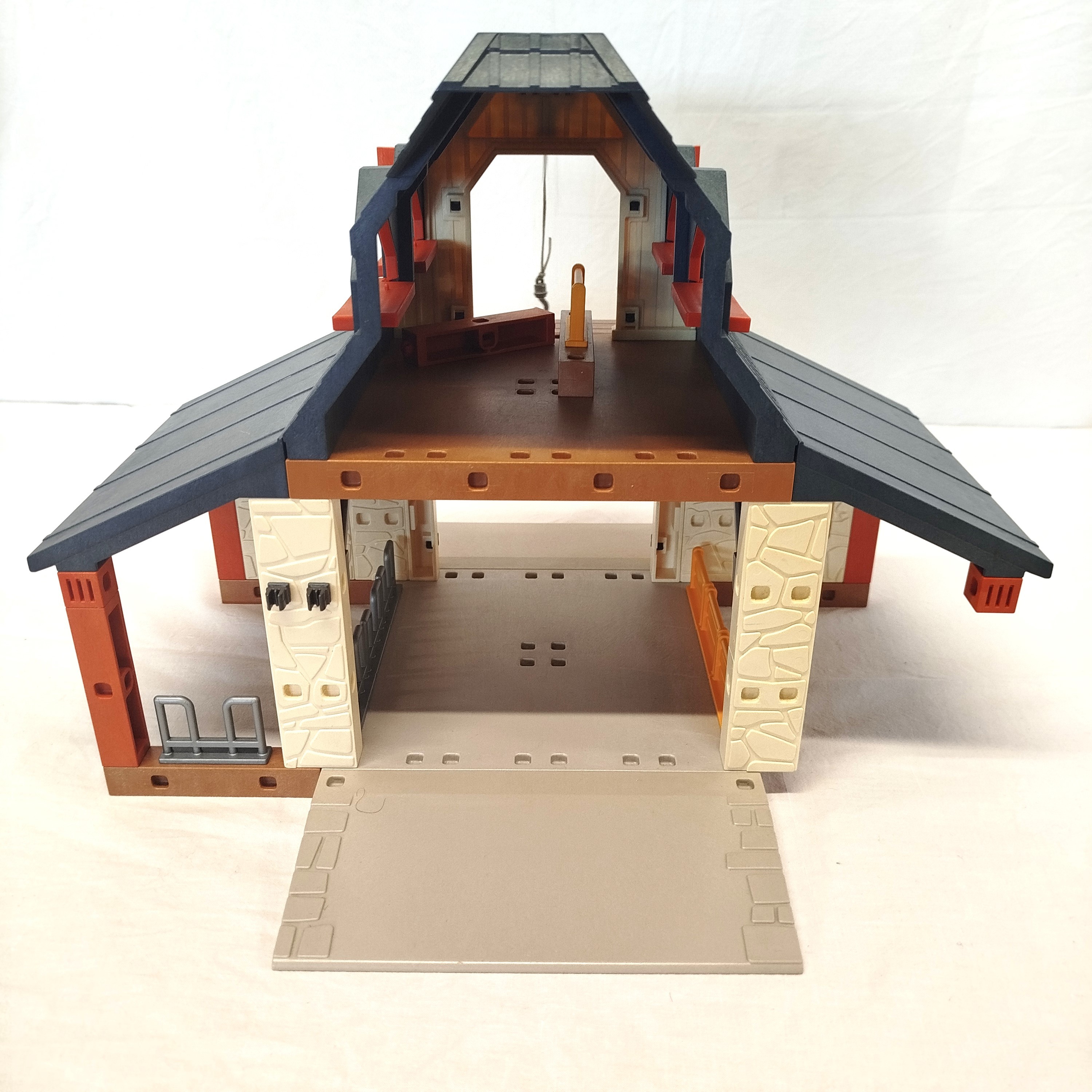 Voir photo 4 de Ferme PLAYMOBIL 3072 Ferme PLAYMOBIL 3072 Bon état - Vue 4 -