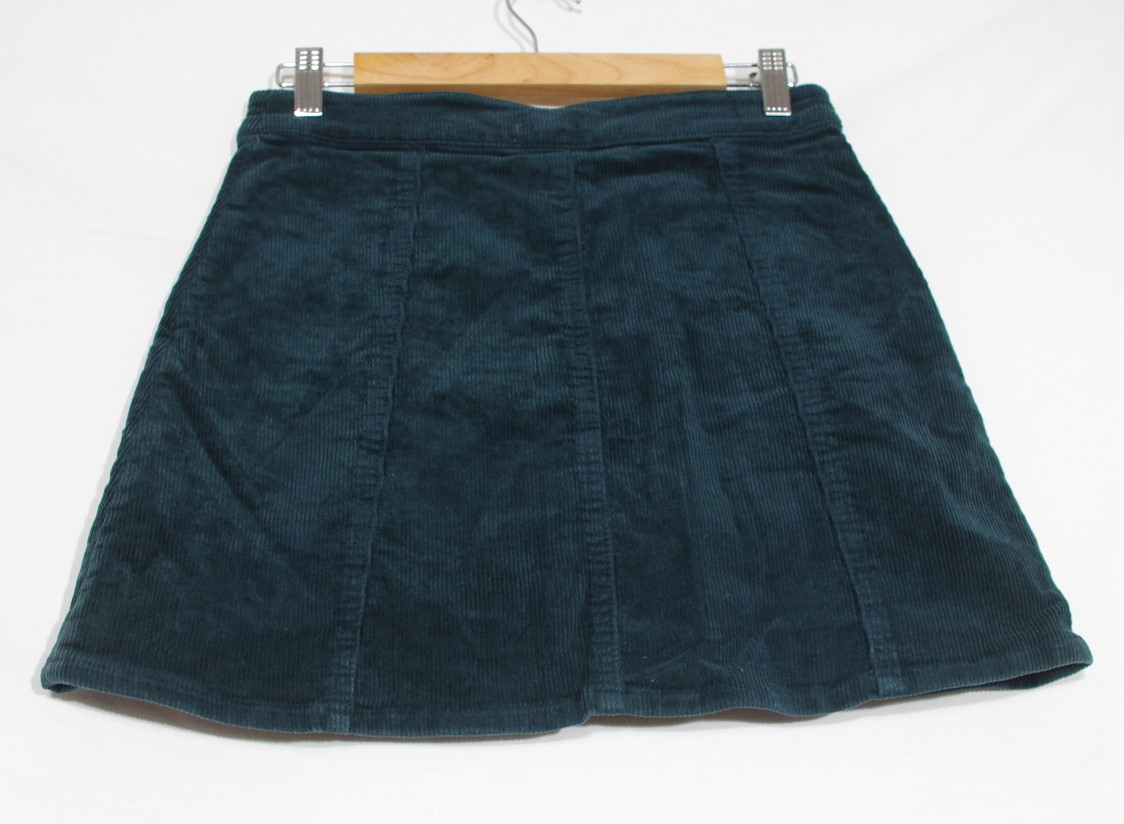 Velours & Élégance – Jupe Courte Vert Bouteille H&M T36 - Photo 5