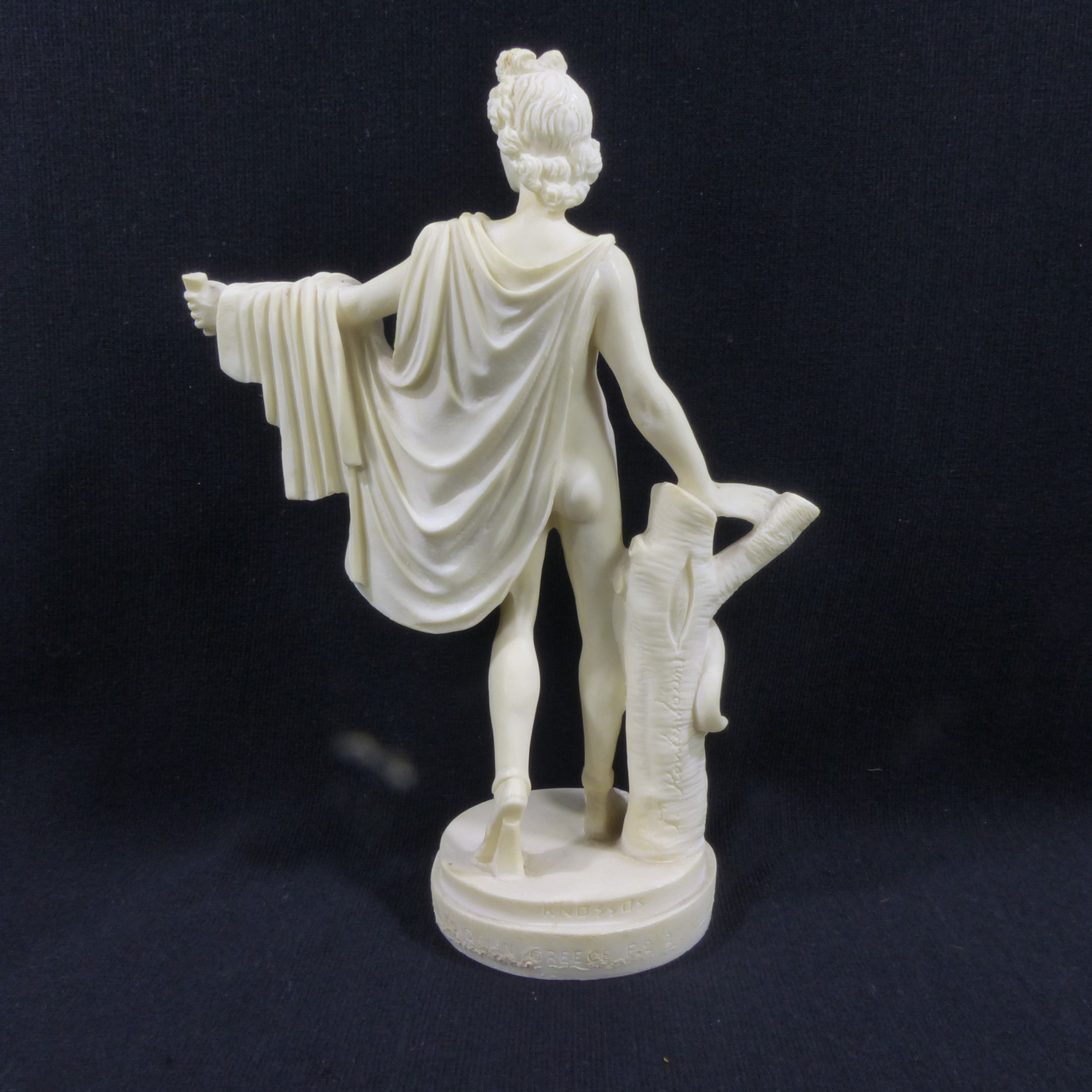 Statuette 