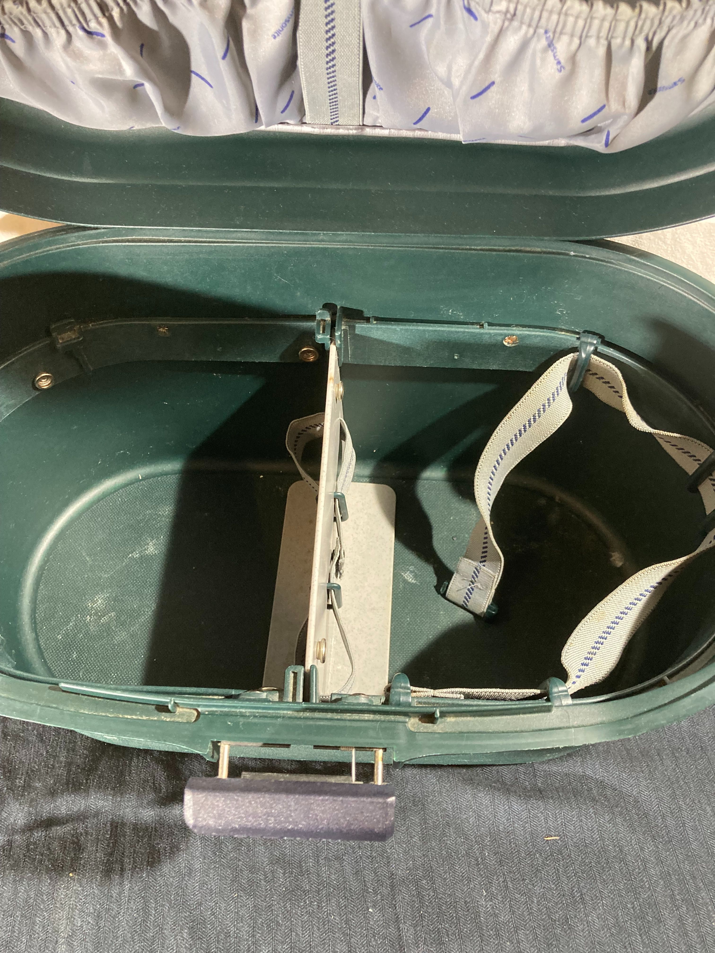 Voir photo 7 de Vanity Samsonite vintage Vanity Samsonite vintage Bon état - Vue 7 -