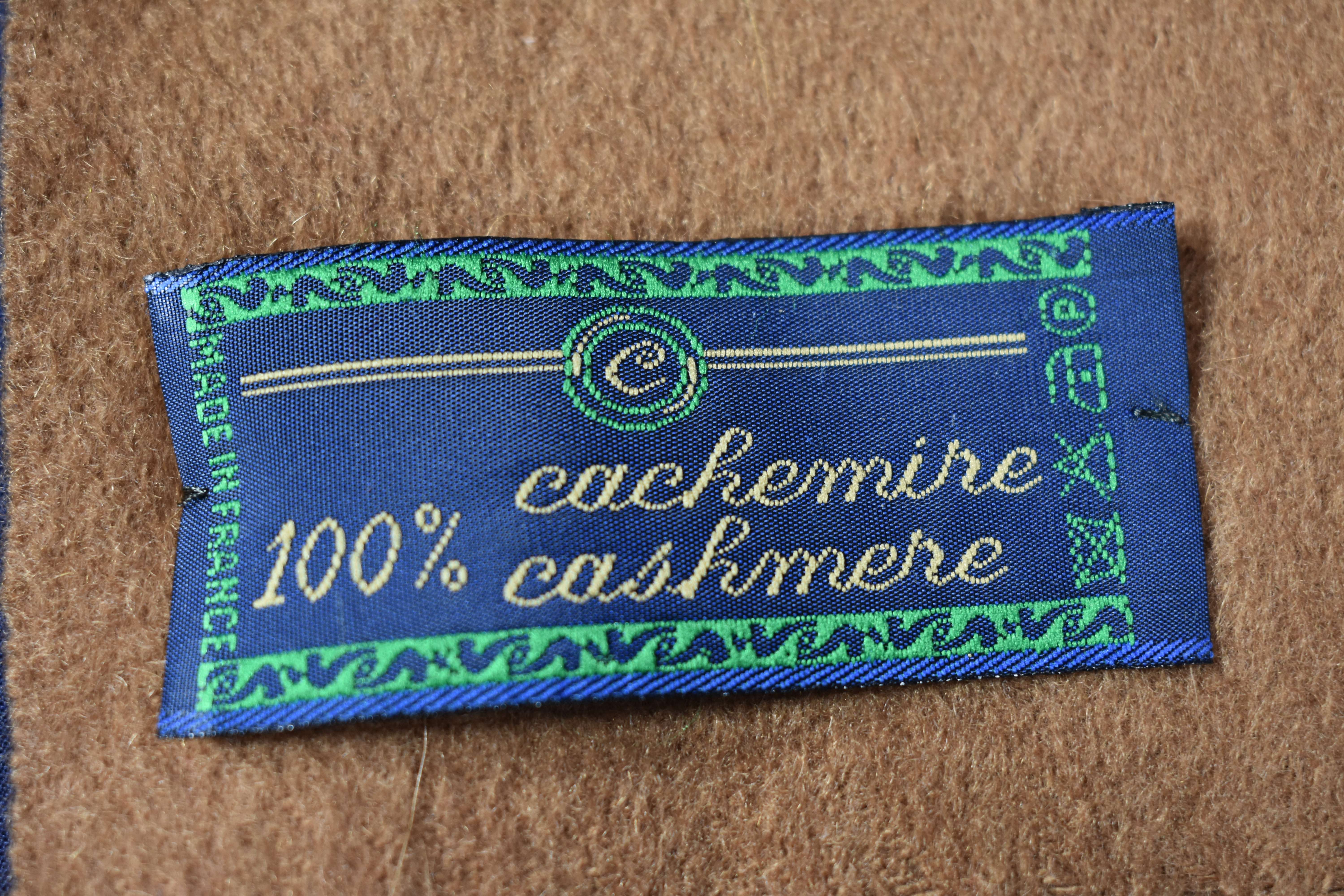 Echarpe marron en cachemire ( 130 x 29 cm ) Bon état - Vue 4 - 