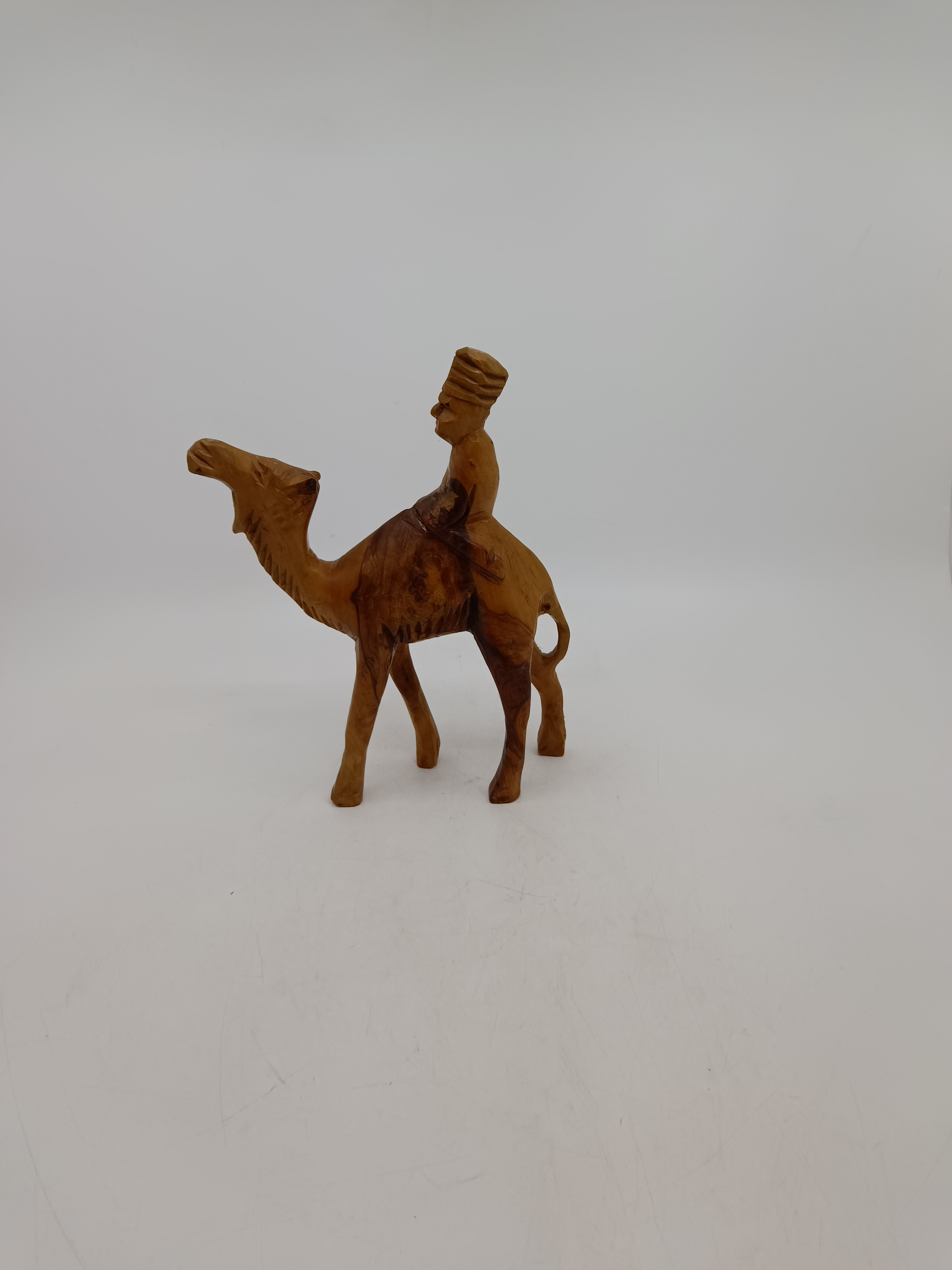 Dromadaire et son cavalier en bois - Photo 2