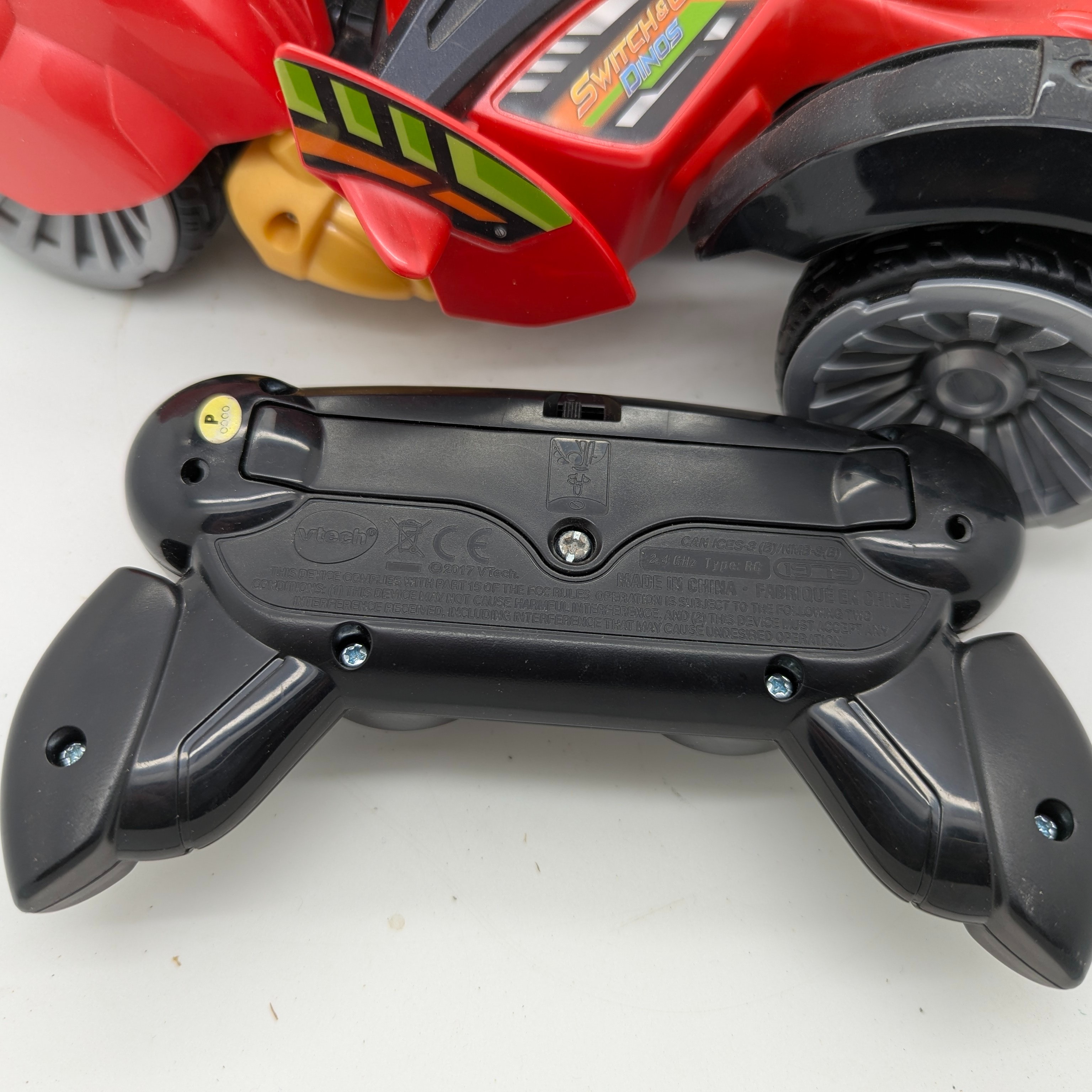 Buggy VTECH switch & GO DINOS Robot interactif radiocommandé Braxor le méga Stégosaure transformable en buggy Très bon état - Vue 6 - 