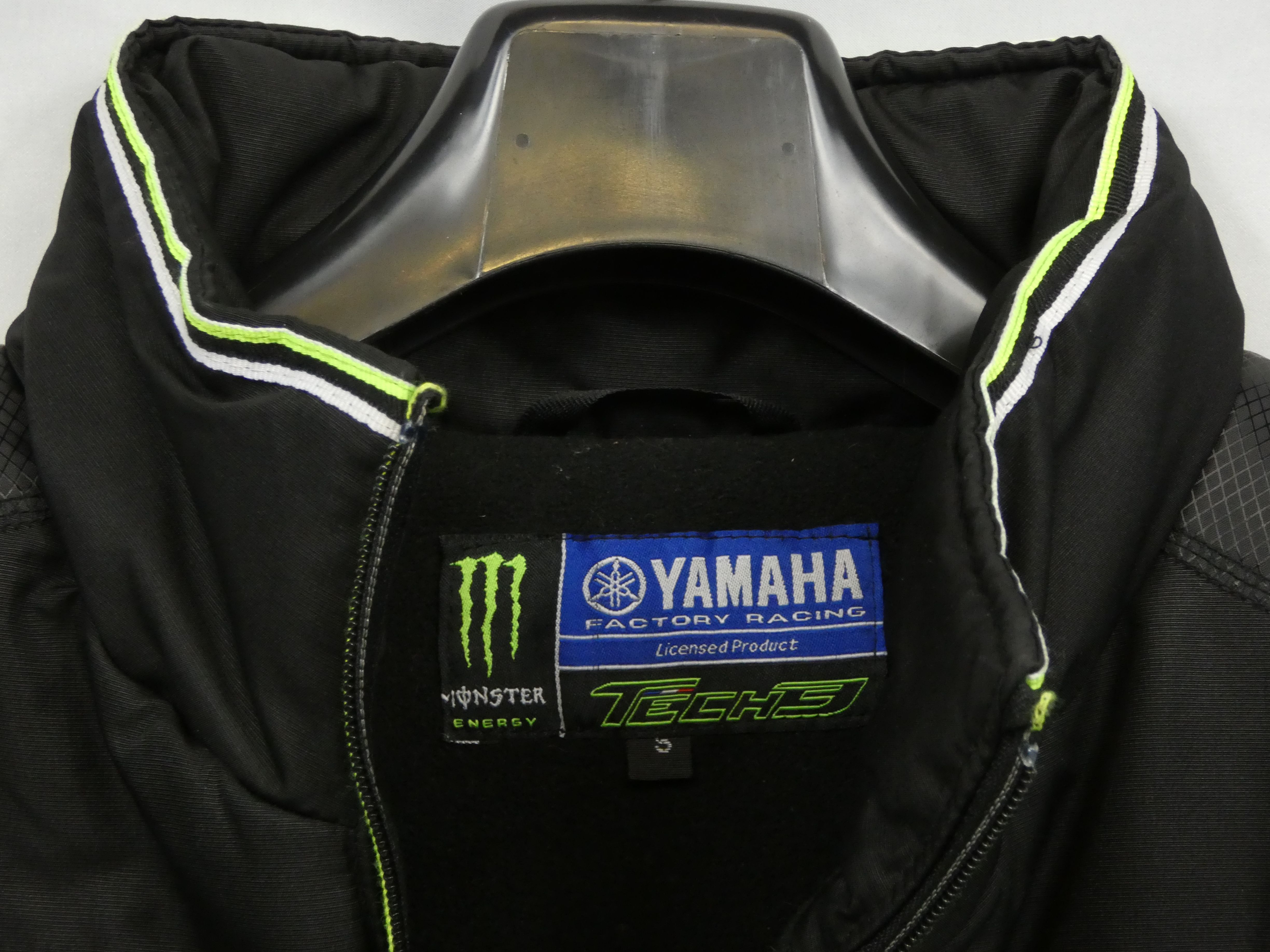 Veste sans manche YAMAHA Monster Energy Taille S Comme neuf - Vue 4 - 
