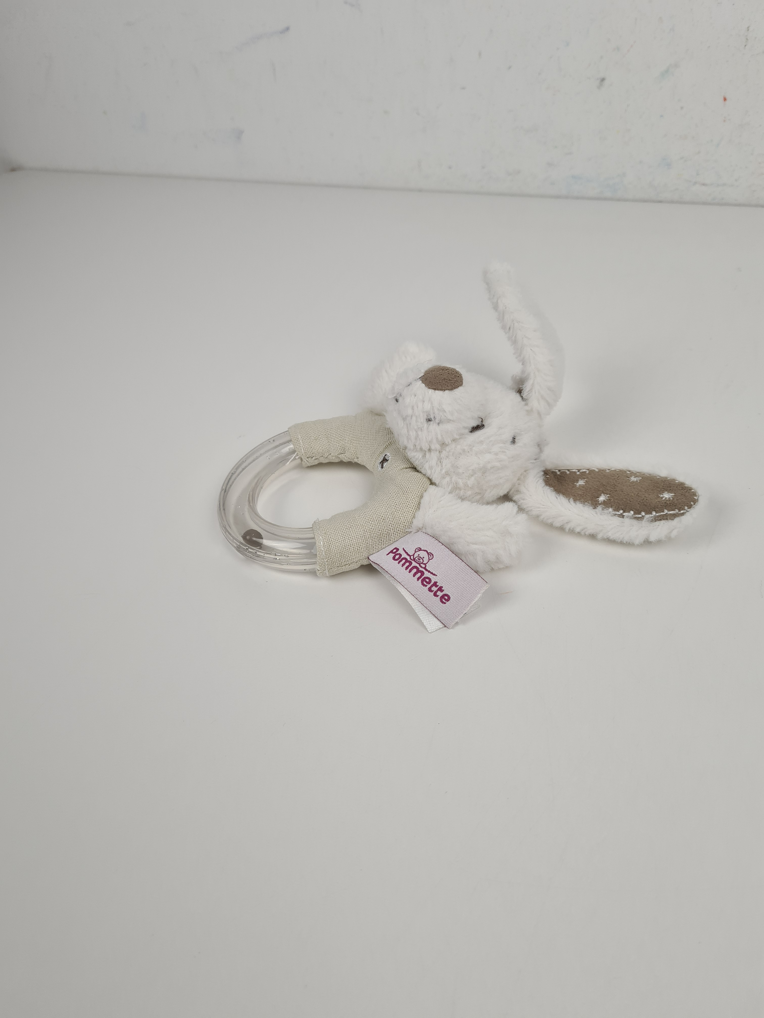 Doudou - Hochet anneaux lapin - Pommette - 16 cm - Photo 3
