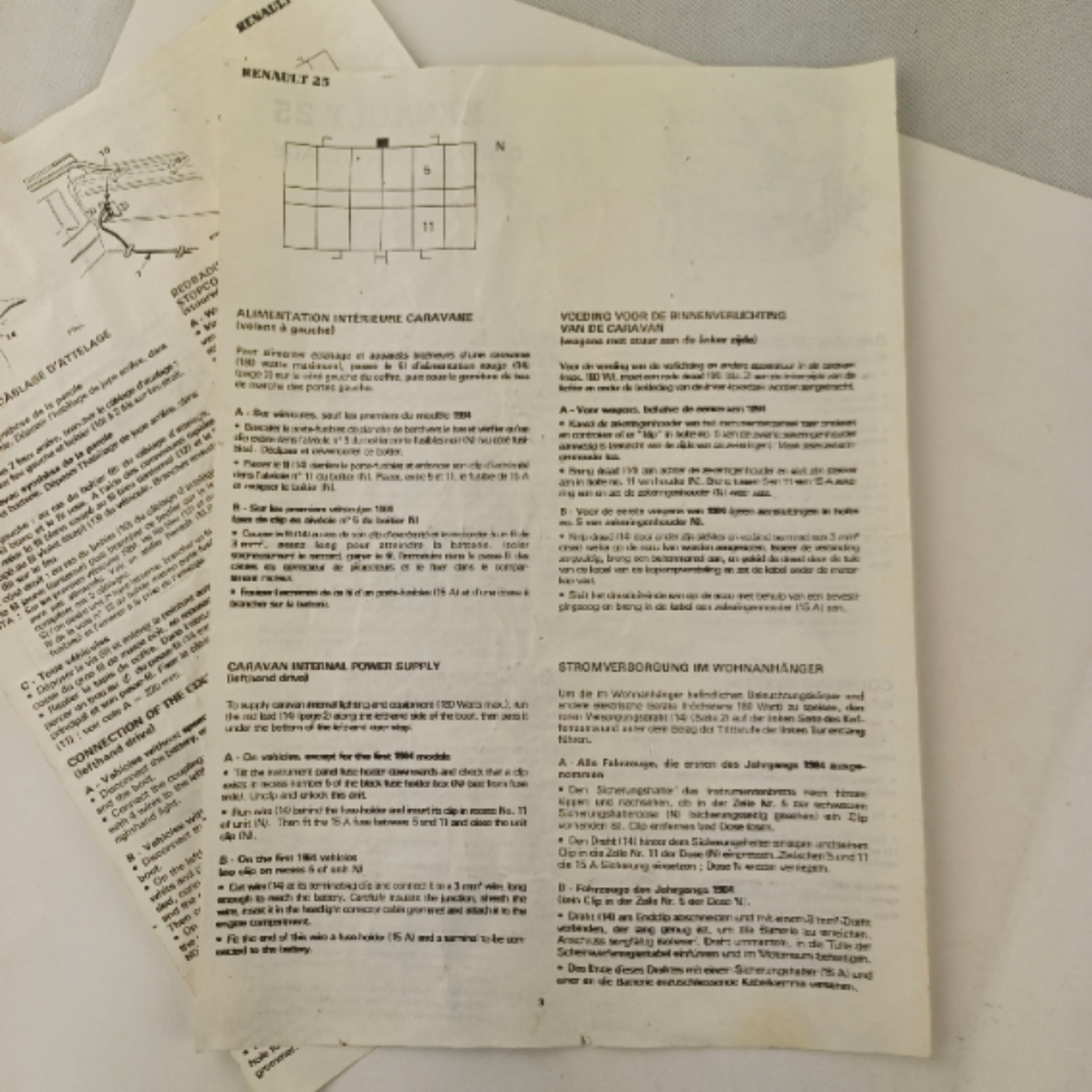 Lot de documents techniques Renault sur Attelage & Freinage (1978–1987) Très bon état - Vue 6 - 