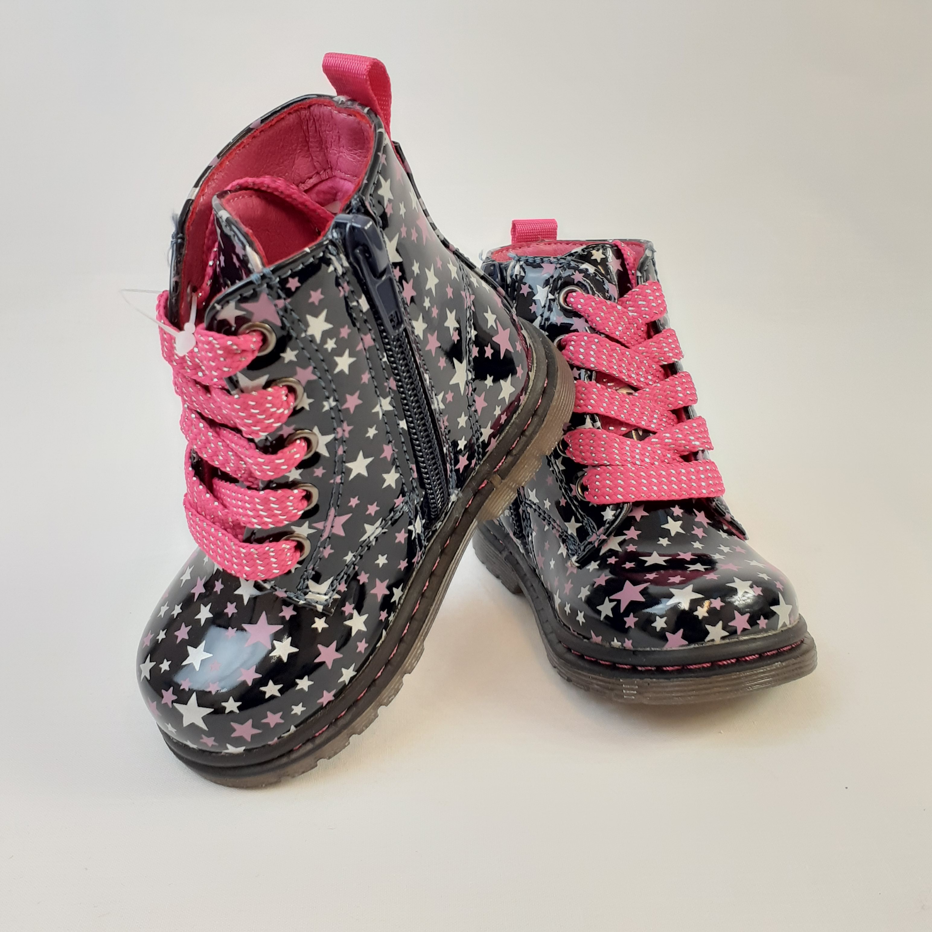 Voir photo 2 de Bottines à lacet style rock et chic 21 Bottines à lacet style rock et chic 21 Comme neuf - Vue 2 -