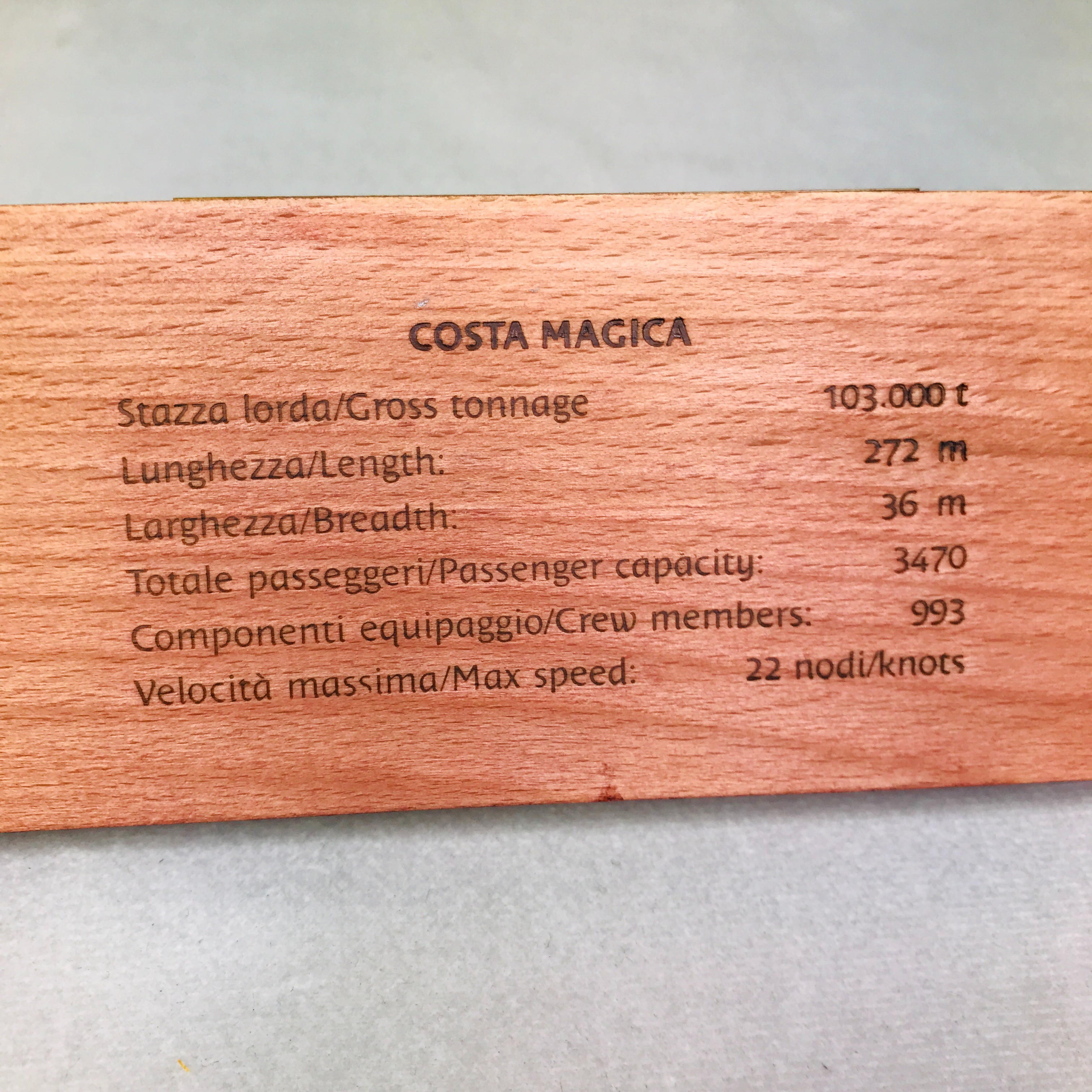 Maquette de bateau en métal - Costa Magica Très bon état - Vue 4 - 