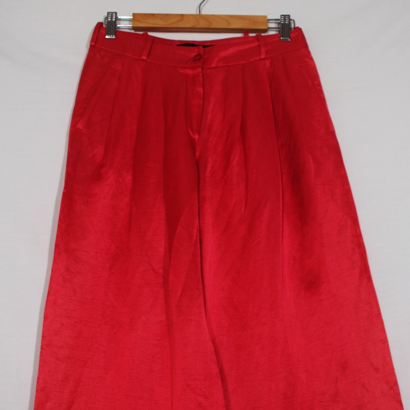 🔴 Élégance Audacieuse – Pantalon Large Rouge Satiné Javier Simorra T36 🔴 - Photo 1