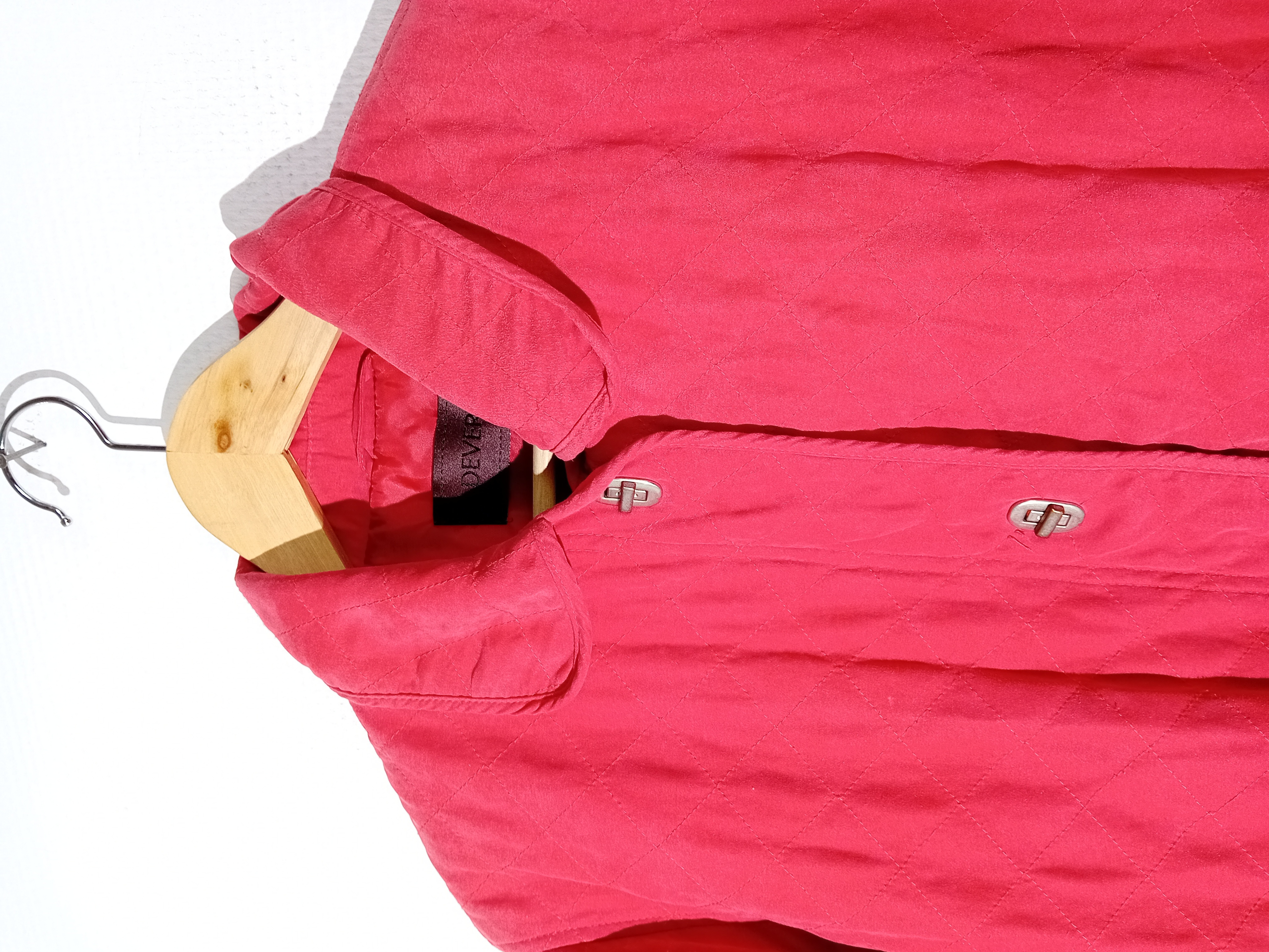 Voir photo 3 de Veste Matelassée Rouge Devernois L (T3724) Veste Matelassée Rouge Devernois L (T3724) Très bon état - Vue 3 -