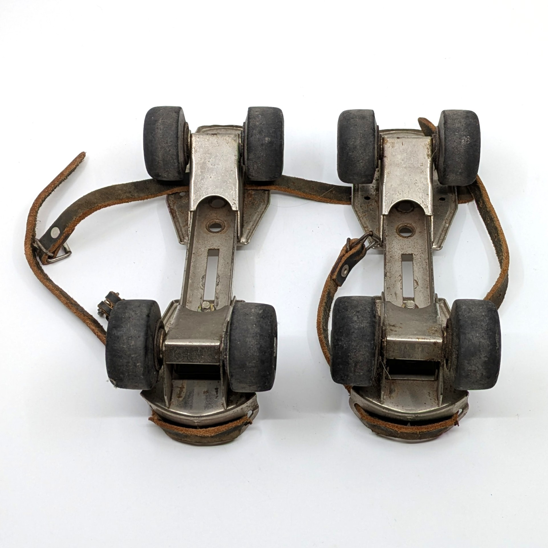 Patins à roulettes : Achat occasion | Jouets d'activité et Montessori Midonn Autre 8 ans - 12 ans Bon état Patins à roulettes : Achat occasion | Jouets d'activité et Montessori Midonn Autre 8 ans - 12 ans Bon état
