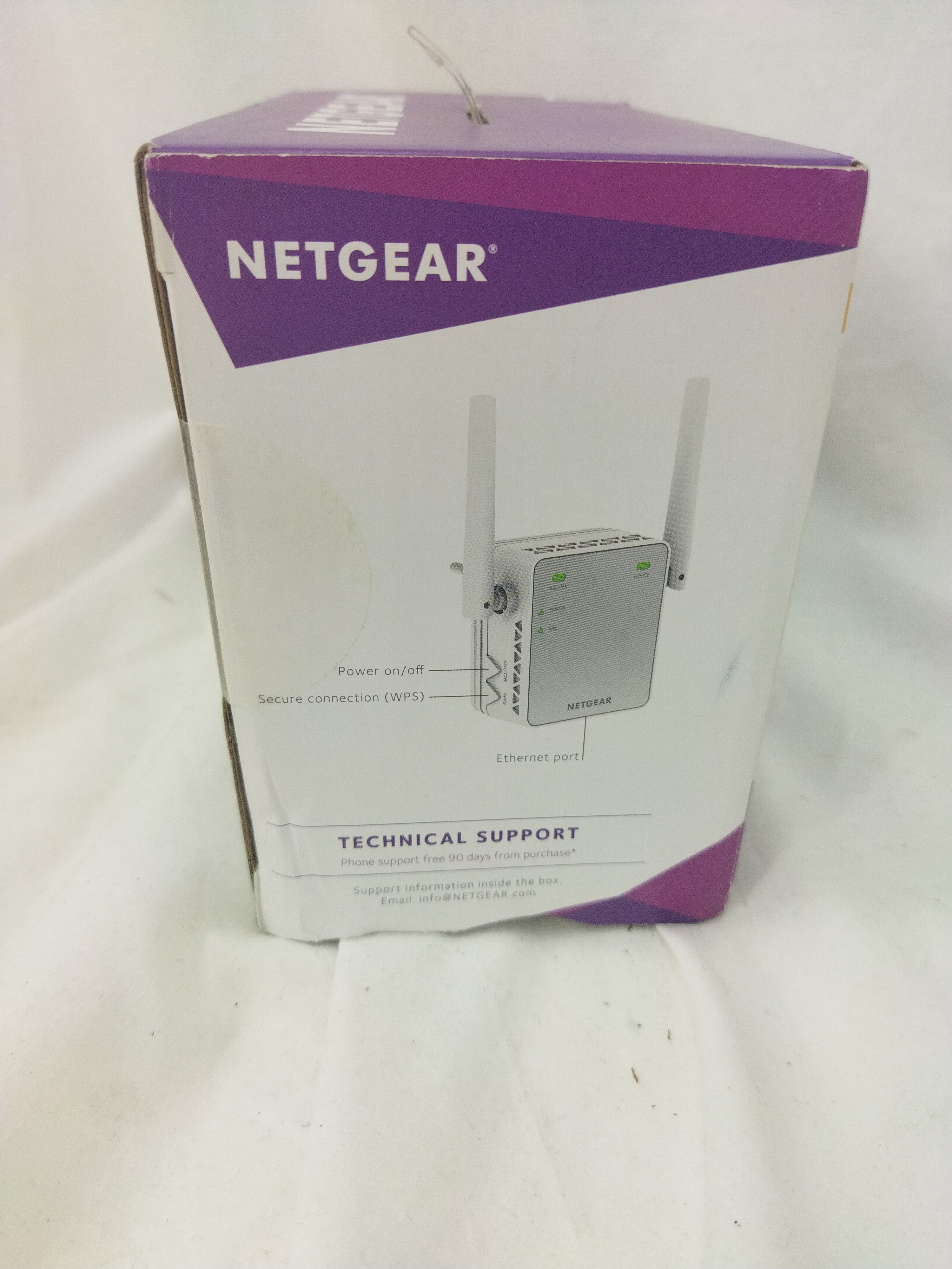 Voir photo 4 de Wifi répéteur Netgear EX2700 Wifi répéteur Netgear EX2700 Comme neuf - Vue 4 -
