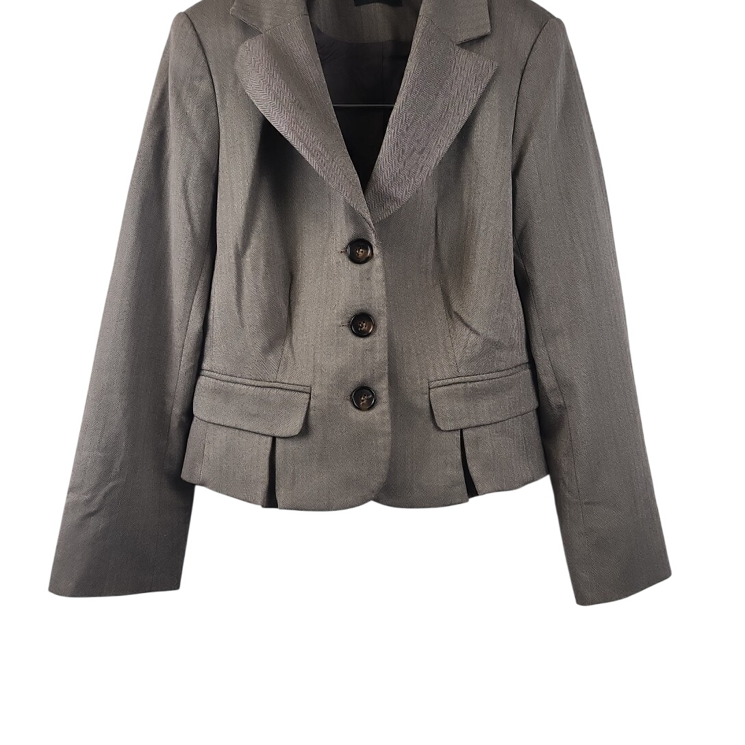 Acheter Sinéquanone - Veste taupe en polyester - Taille 38/40 Très bon état - 20,00 € Sinéquanone - Veste taupe en polyester - Taille 38/40 Très bon état - reconditionné disponible sur Label Emmaüs
