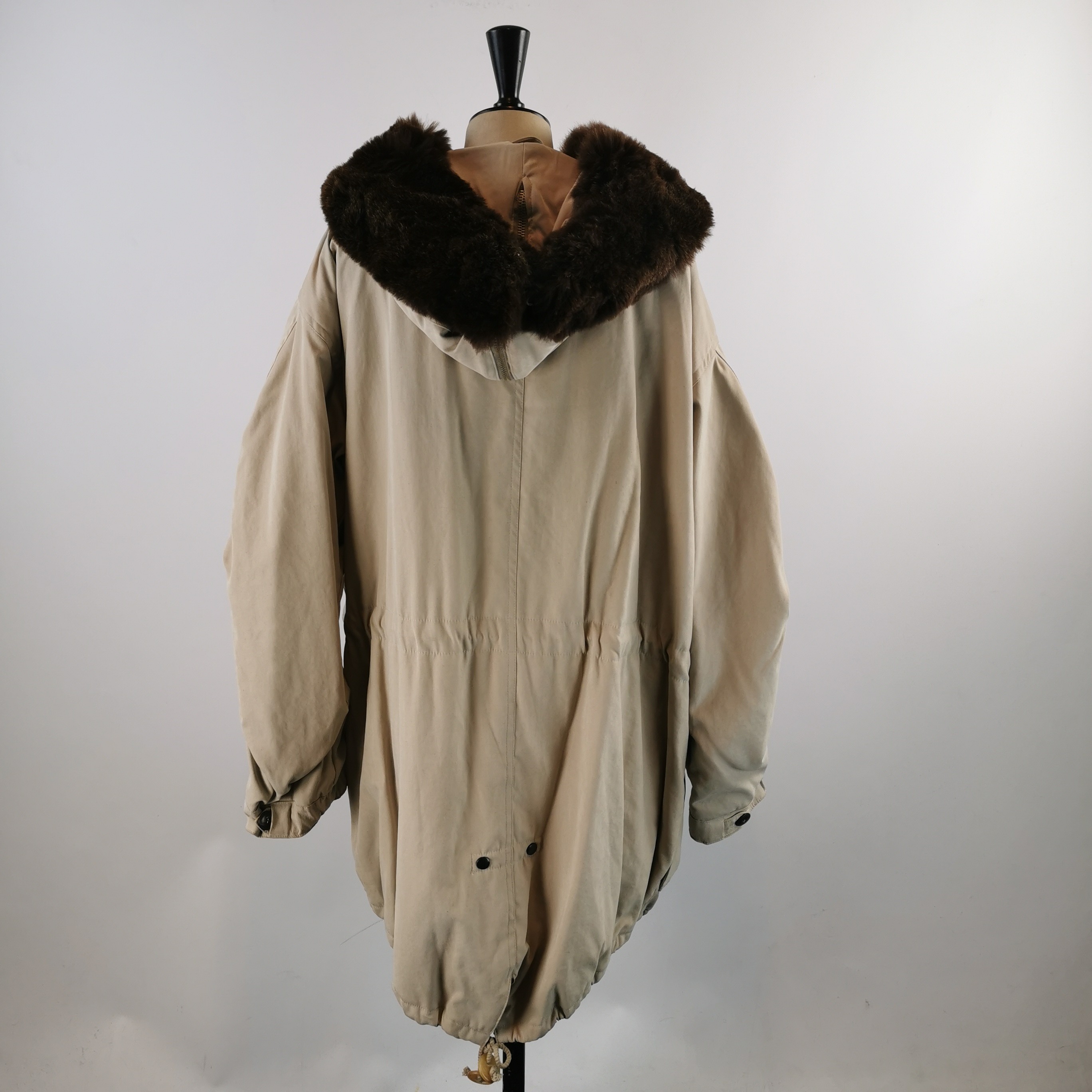 Voir photo 2 de Manteau ( à capuche) - Joop - Taille M/L (estimée) - Beige & Marron Manteau ( à capuche) - Joop - Taille M/L (estimée) - Beige & Marron Très bon état - Vue 2 -