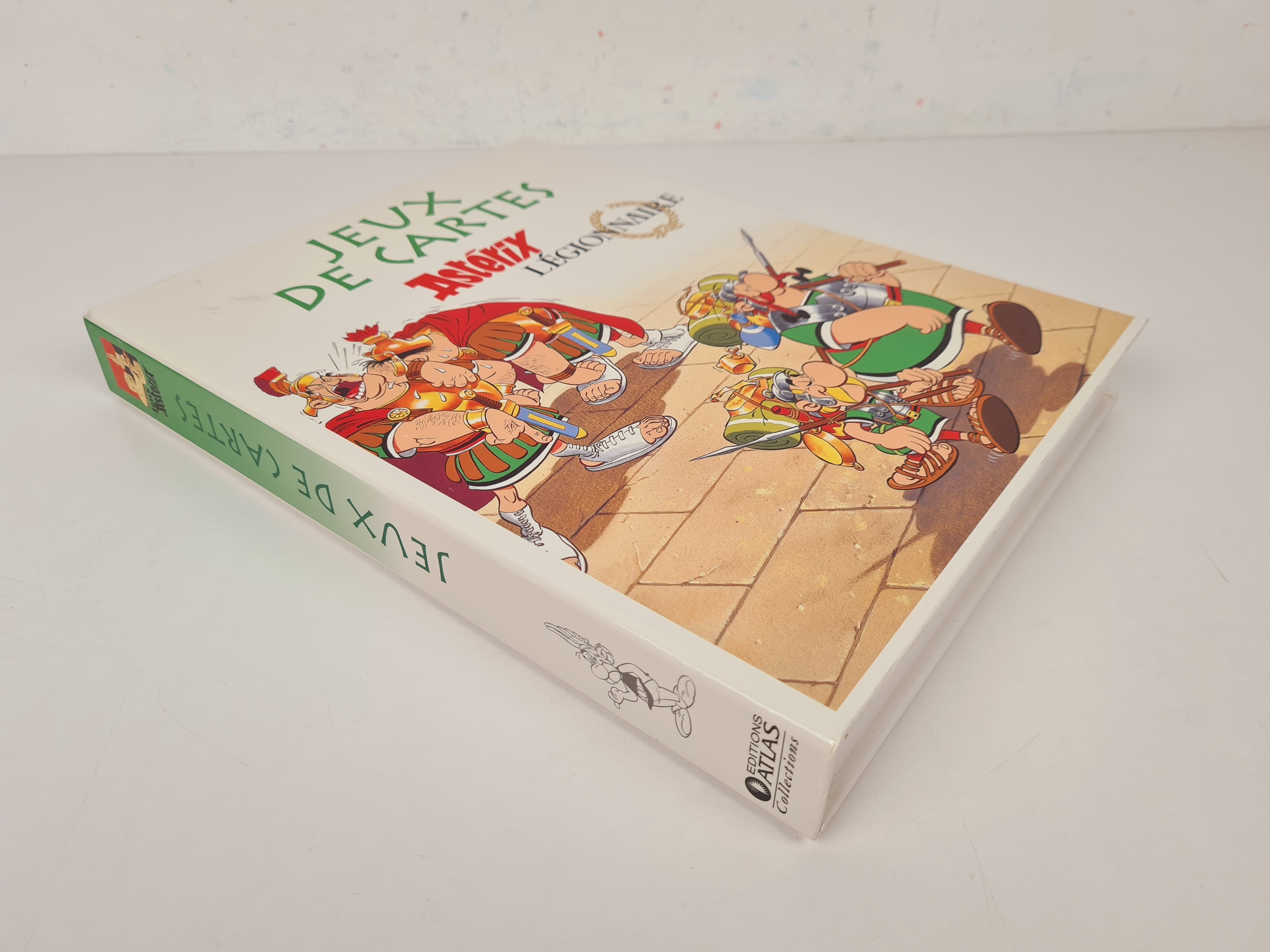 Voir photo 4 de Jeu de carte - Astérix Légionnaire - Atlas Collections - 6 ans + Jeu de carte - Astérix Légionnaire - Atlas Collections - 6 ans + Bon état - Vue 4 -