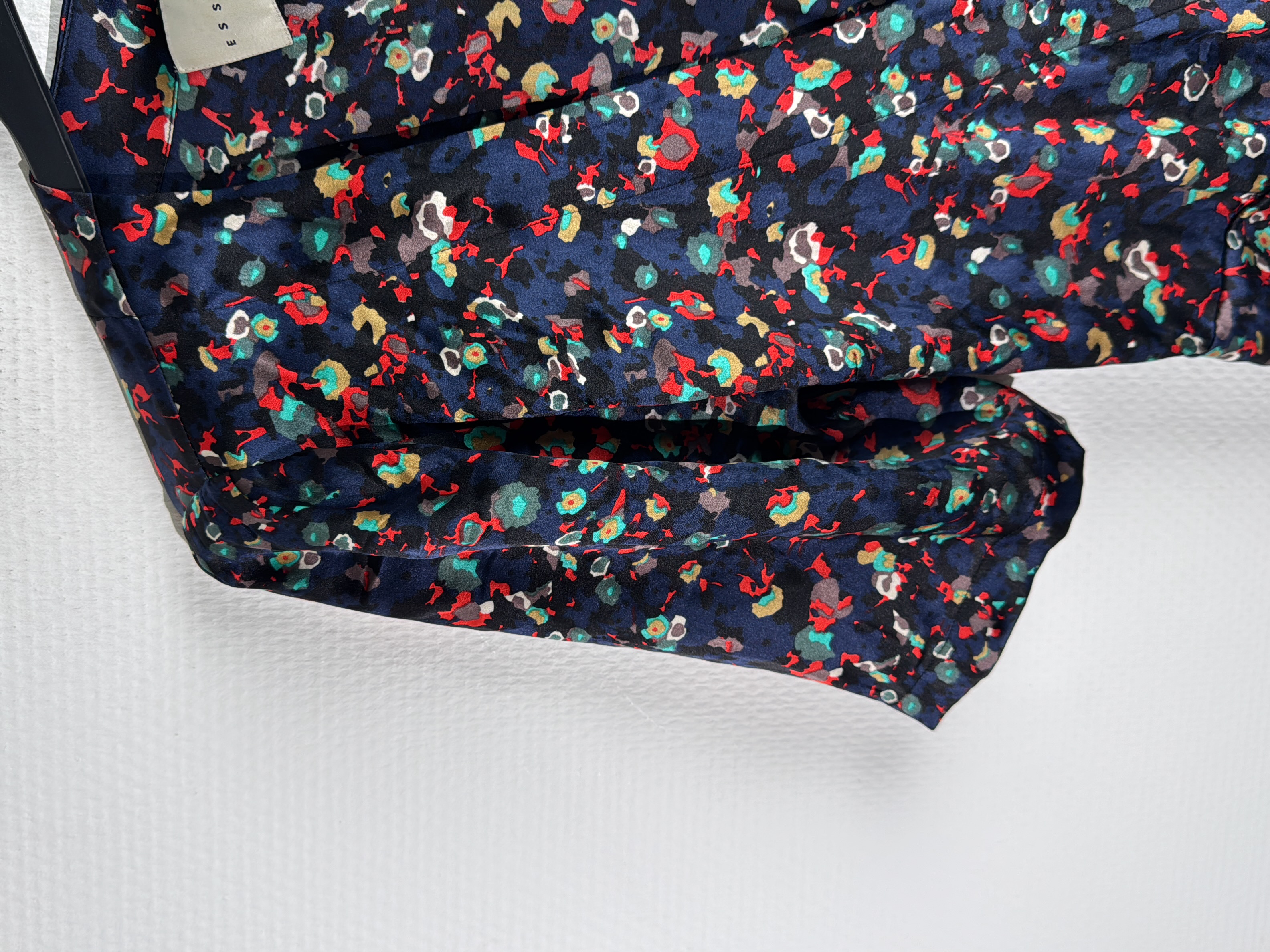 Voir photo 3 de Robe fleurie Essentiel antwerp M 38 🌸 Robe fleurie Essentiel antwerp M 38 🌸 Très bon état - Vue 3 -