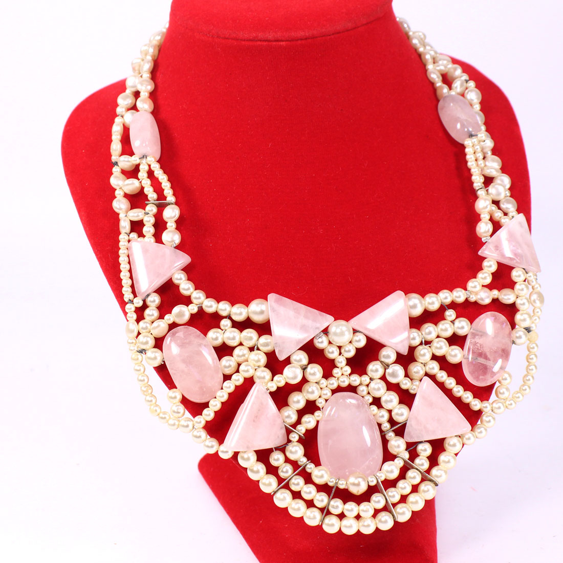 Collier plastron quartz rose perles synthétiques Bon état - Vue 2 - 