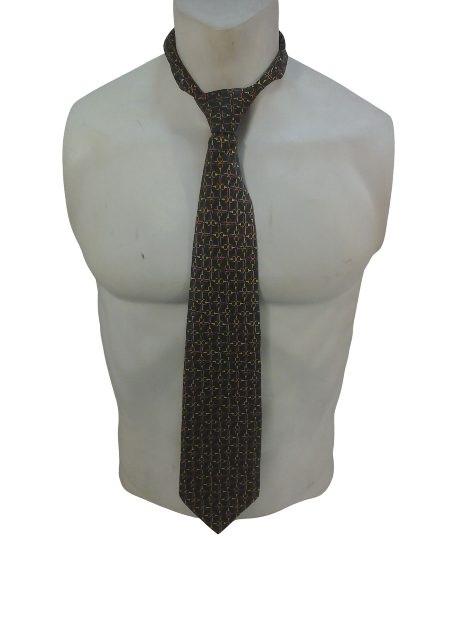 Acheter Cravate 100% soie Beaufort Tie Rack Très bon état - 10,00 € Cravate 100% soie Beaufort Tie Rack Très bon état - reconditionné disponible sur Label Emmaüs