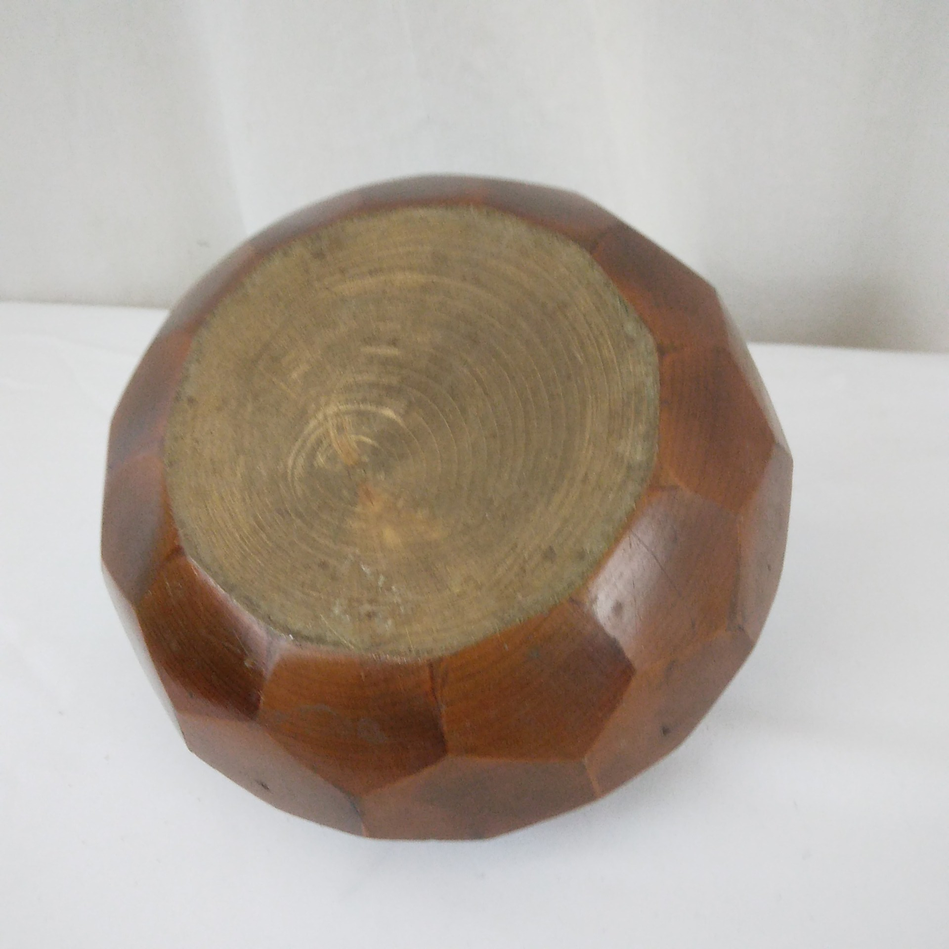 Boîte en bois sculptée 15 cm - Photo 2