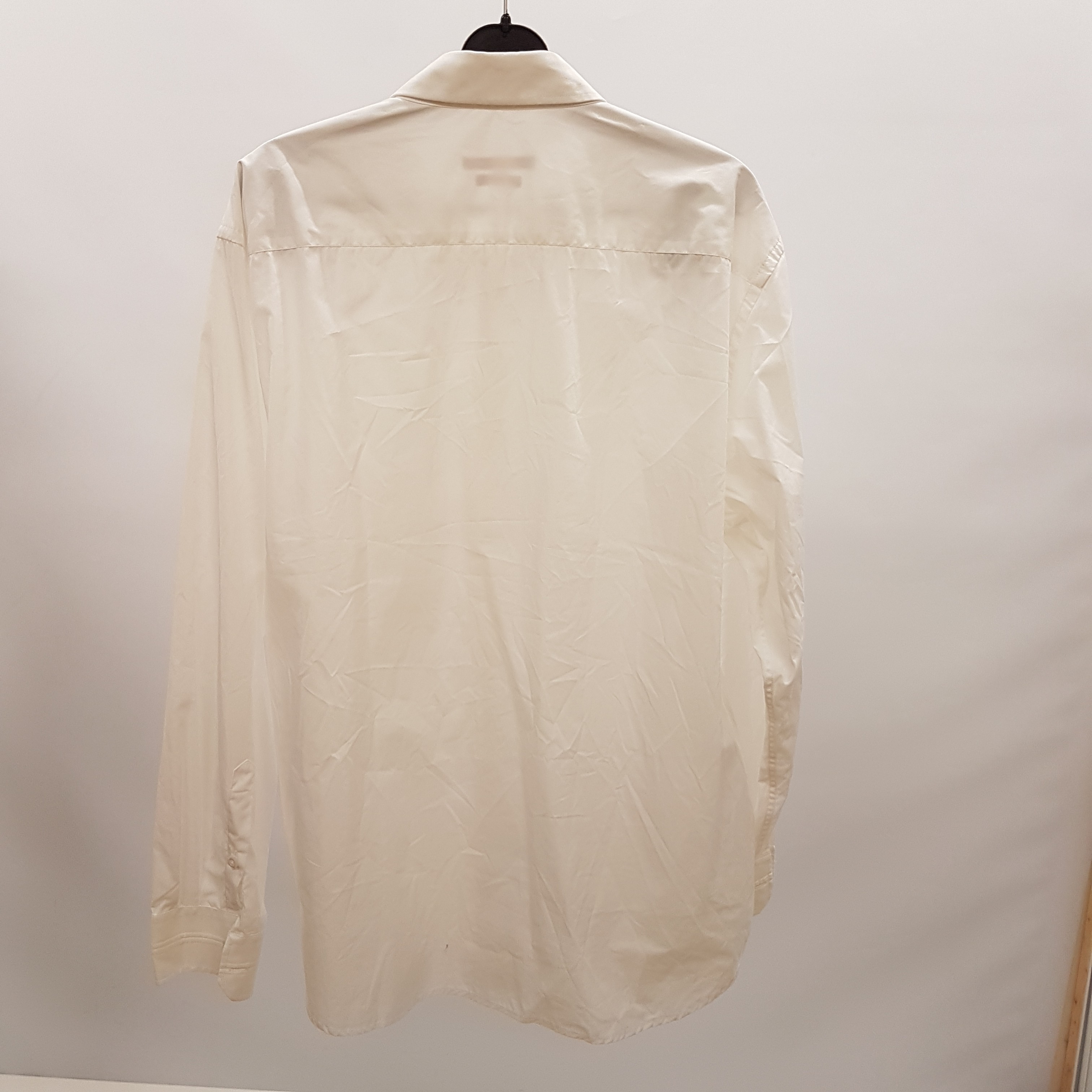 Voir photo 2 de Chemise de fête blanche - BRICE - Taille 6 (3XL ESTIME) Chemise de fête blanche - BRICE - Taille 6 (3XL ESTIME) Très bon état - Vue 2 -