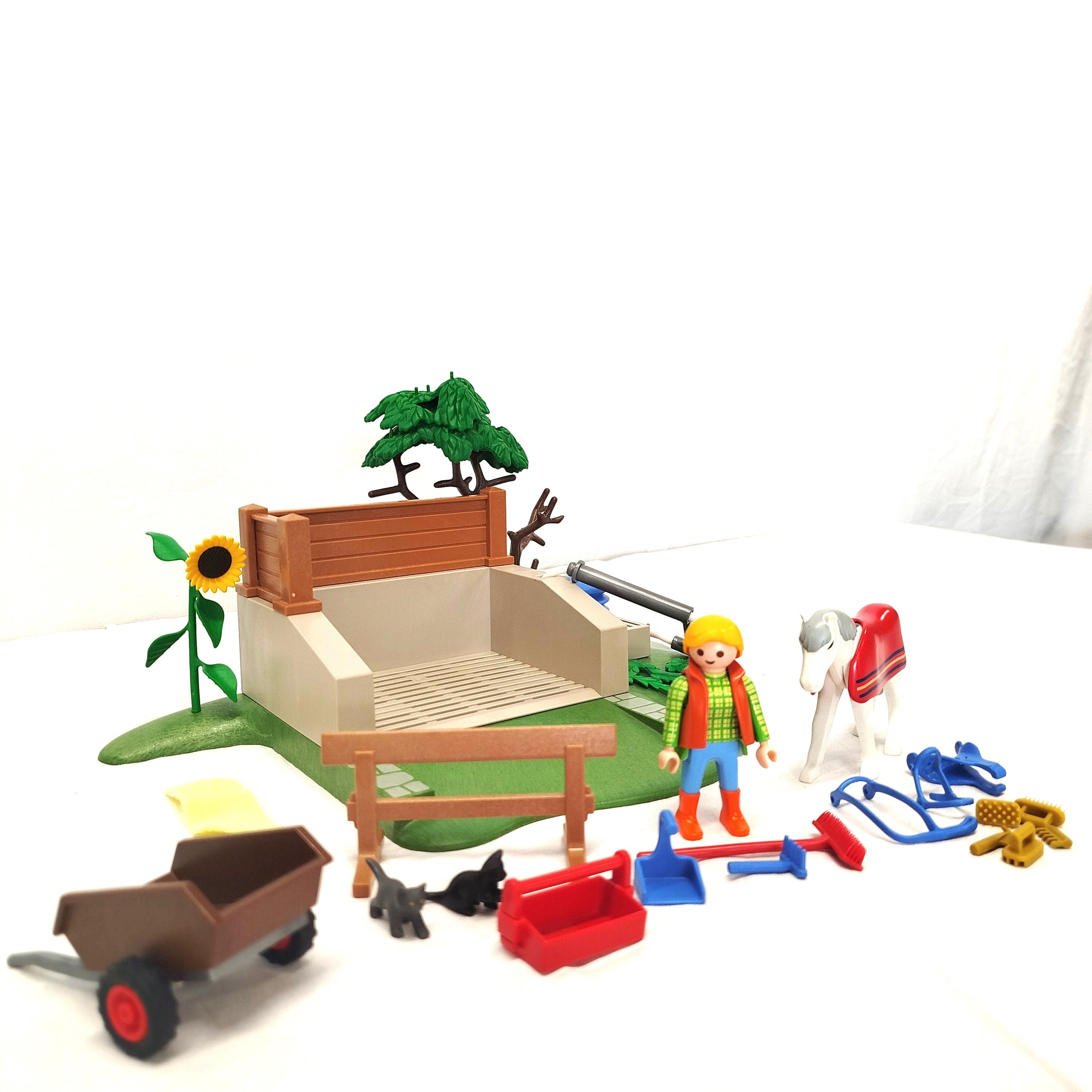 Playmobil box de lavage pour chevaux Bon état - Vue 2 - 