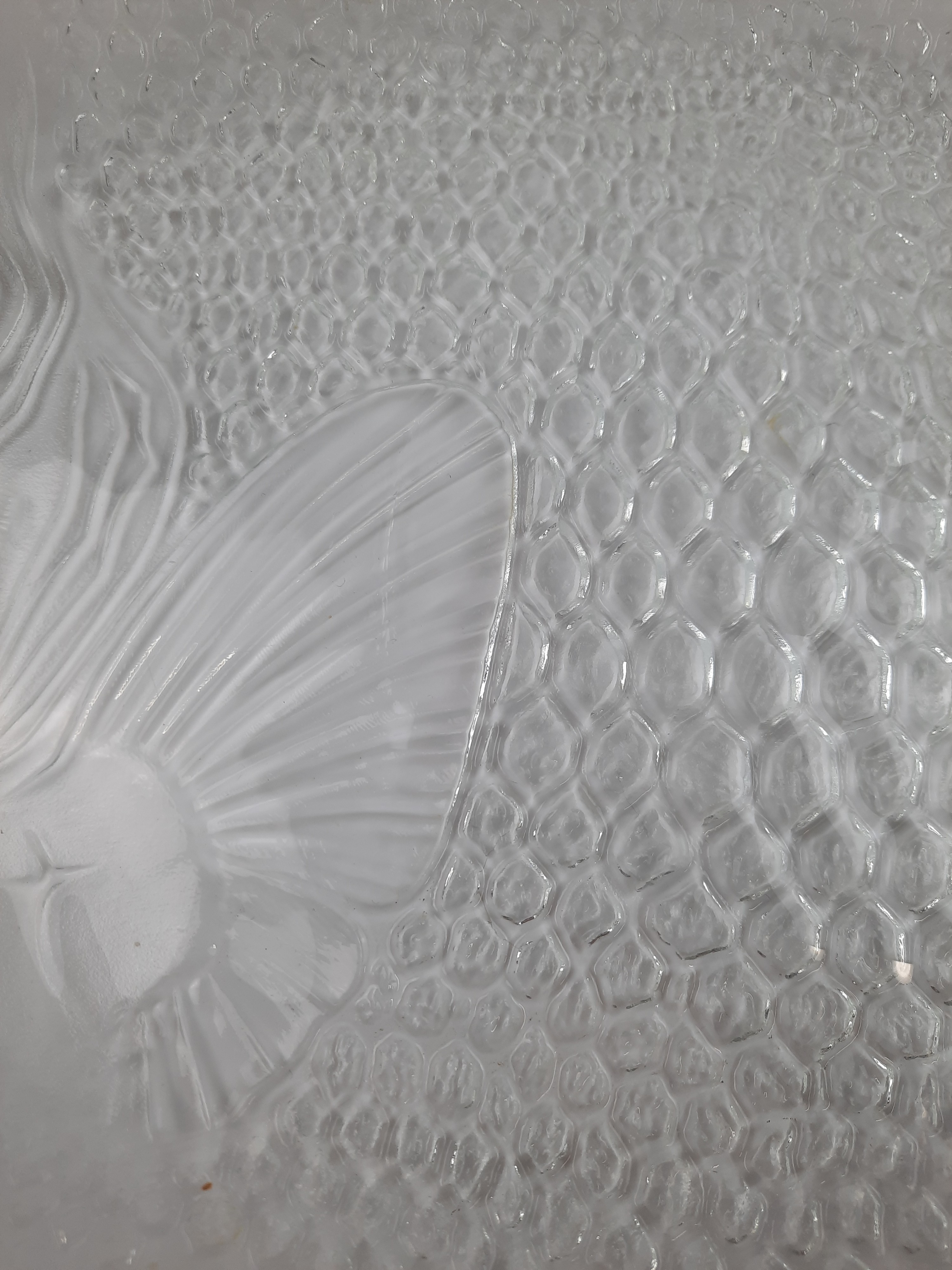 Plat de service et 7 assiettes forme poisson ARCOROC Très bon état - Vue 2 - 