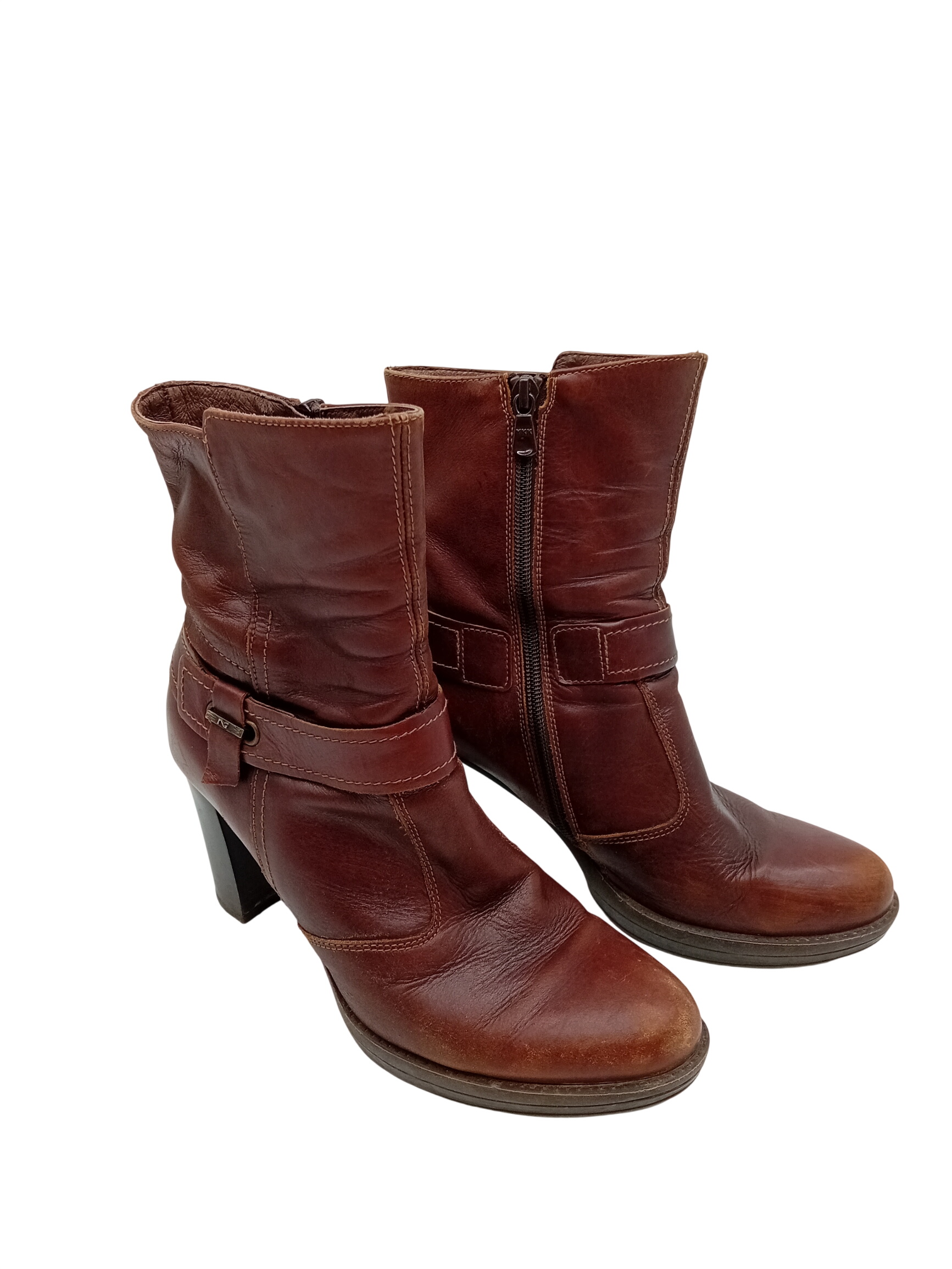Bottines Cuir Marron Nero Giardini Talon Bloc Taille 38 (T4727) Bon état -  reconditionné disponible sur Label Emmaüs