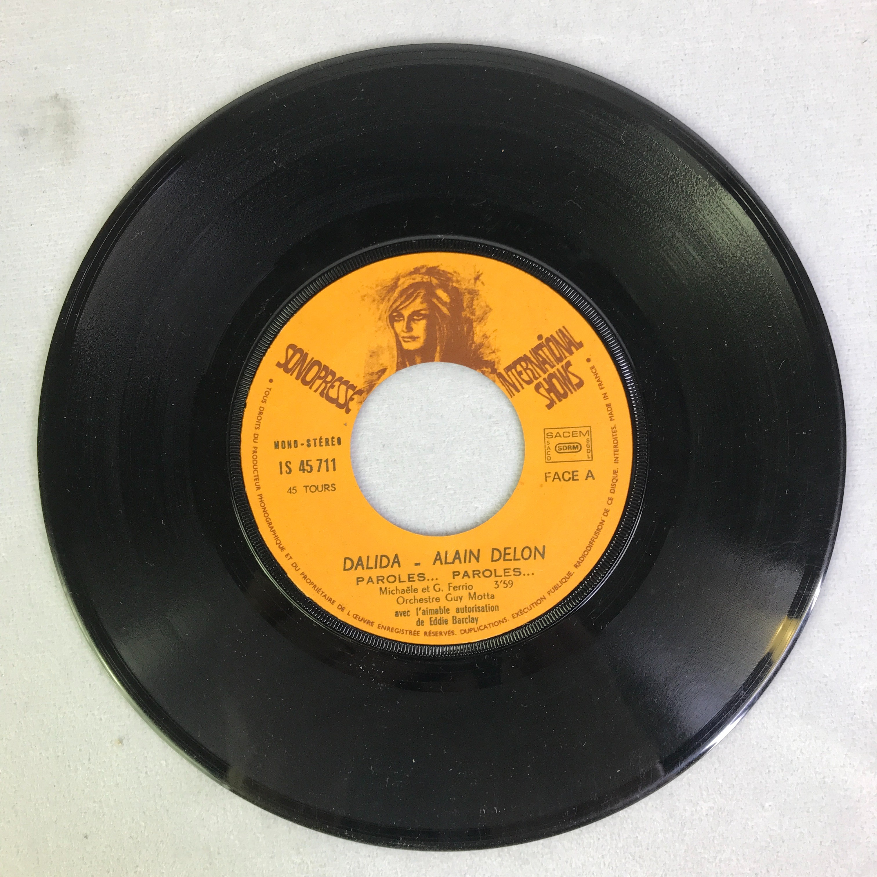 Disque vinyl 45 tours - DALIDA & ALAIN DELON - Paroles...Paroles... - État correct - Photo 3