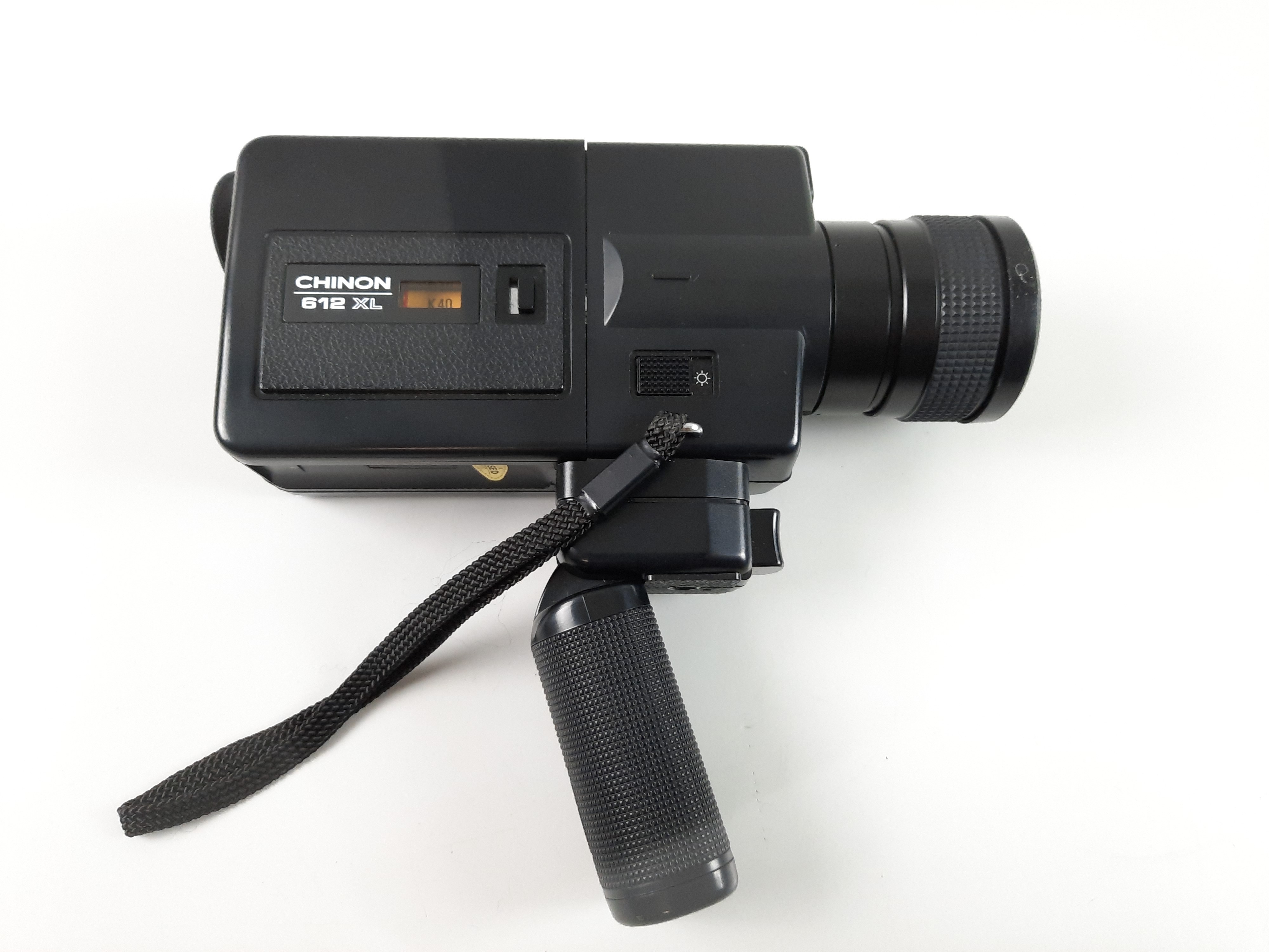 Caméra super 8 Chinon 612 xl macro, avec son étui. Label Emmaüs