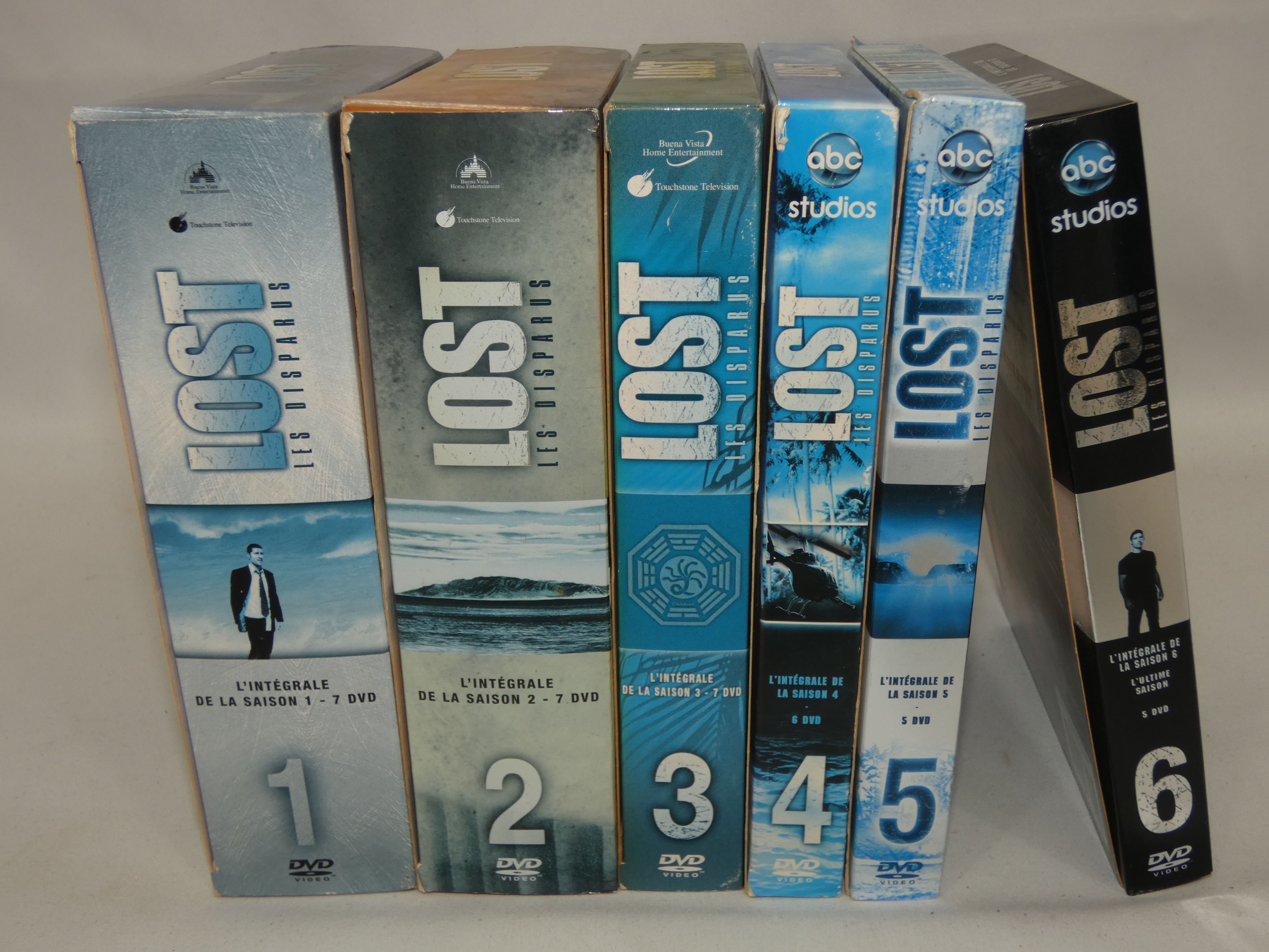 "LOST Les Disparus" l'intégrale de la série en 6 saisons 6 coffrets en DVD J.J. ABRAMS - Très bon état - Photo 3