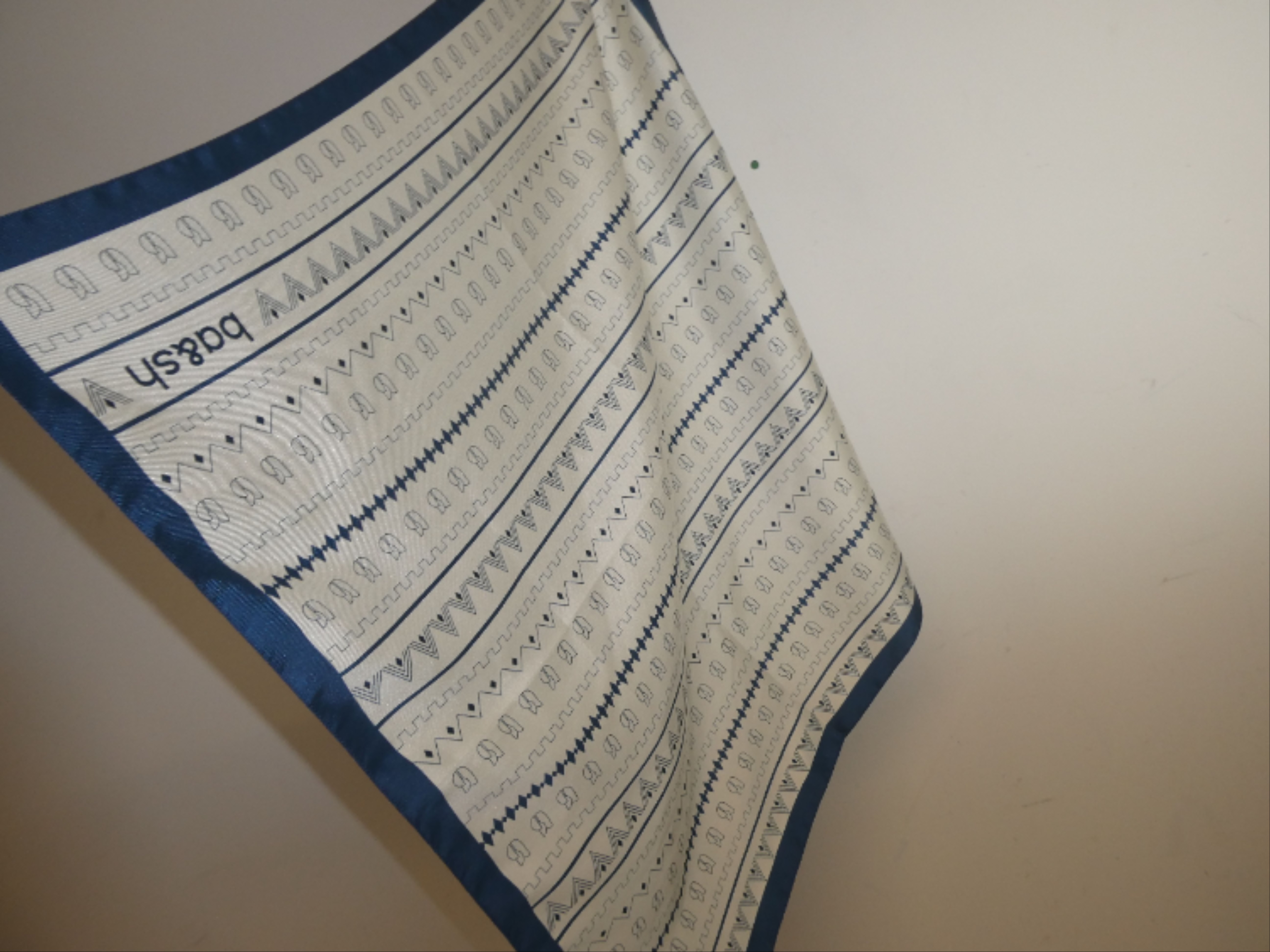 Ba&sh - Foulard à motif bleu - Photo 2