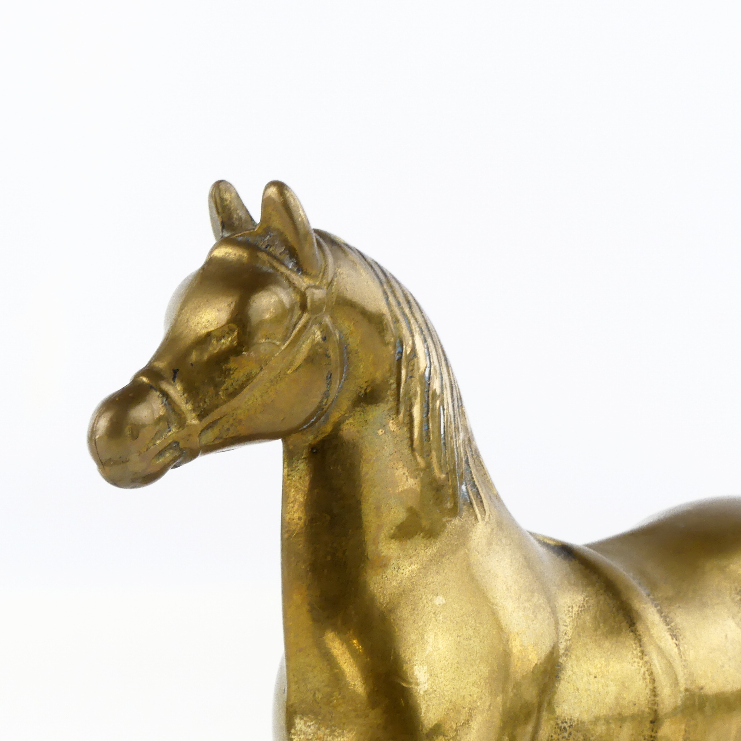 Statuette cheval doré en laiton Bon état - Vue 6 - 