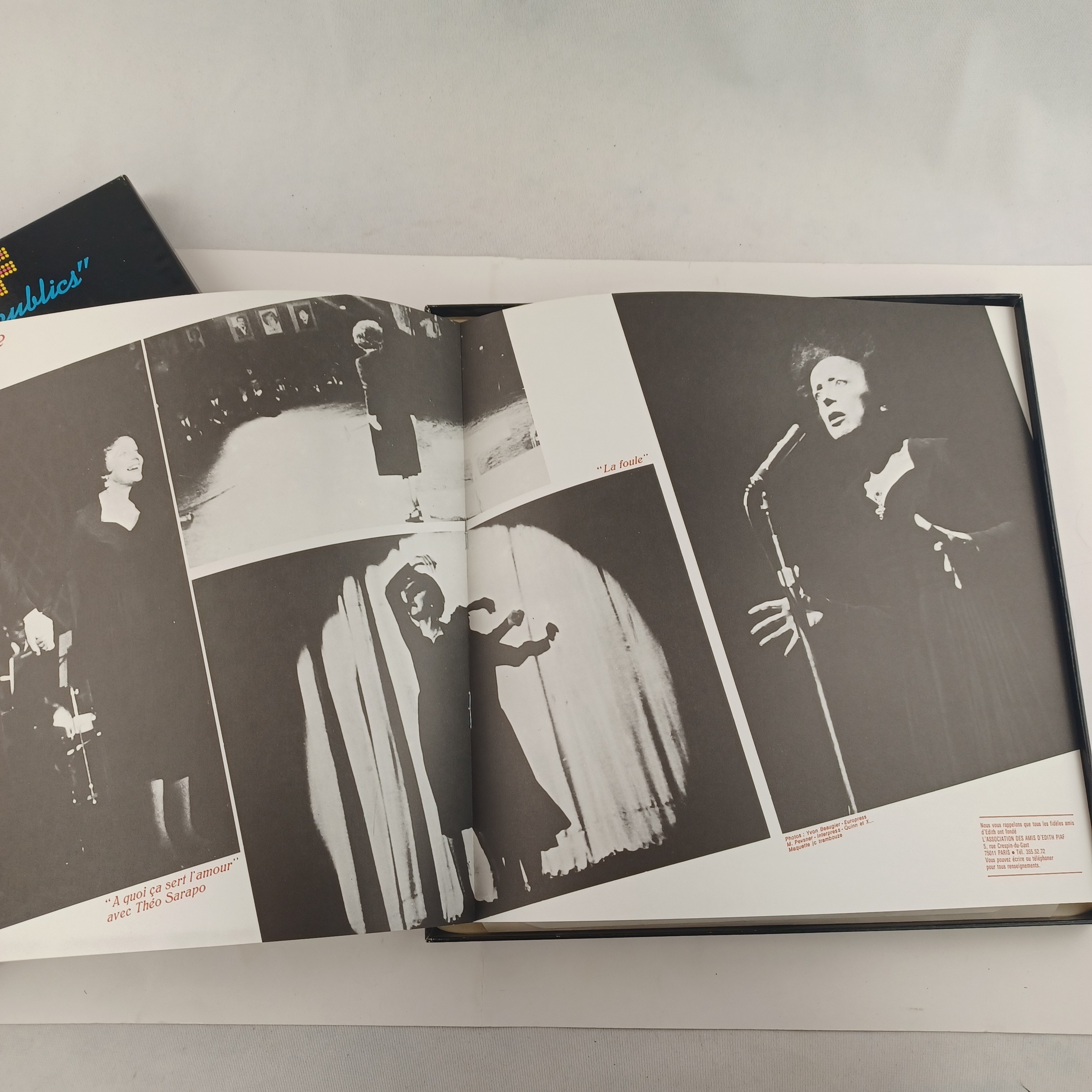 Voir photo 2 de Coffret vinyle de 33 tours de Edith Piaf, Tous ses enregistrements publics Coffret vinyle de 33 tours de Edith Piaf, Tous ses enregistrements publics Très bon état - Vue 2 -
