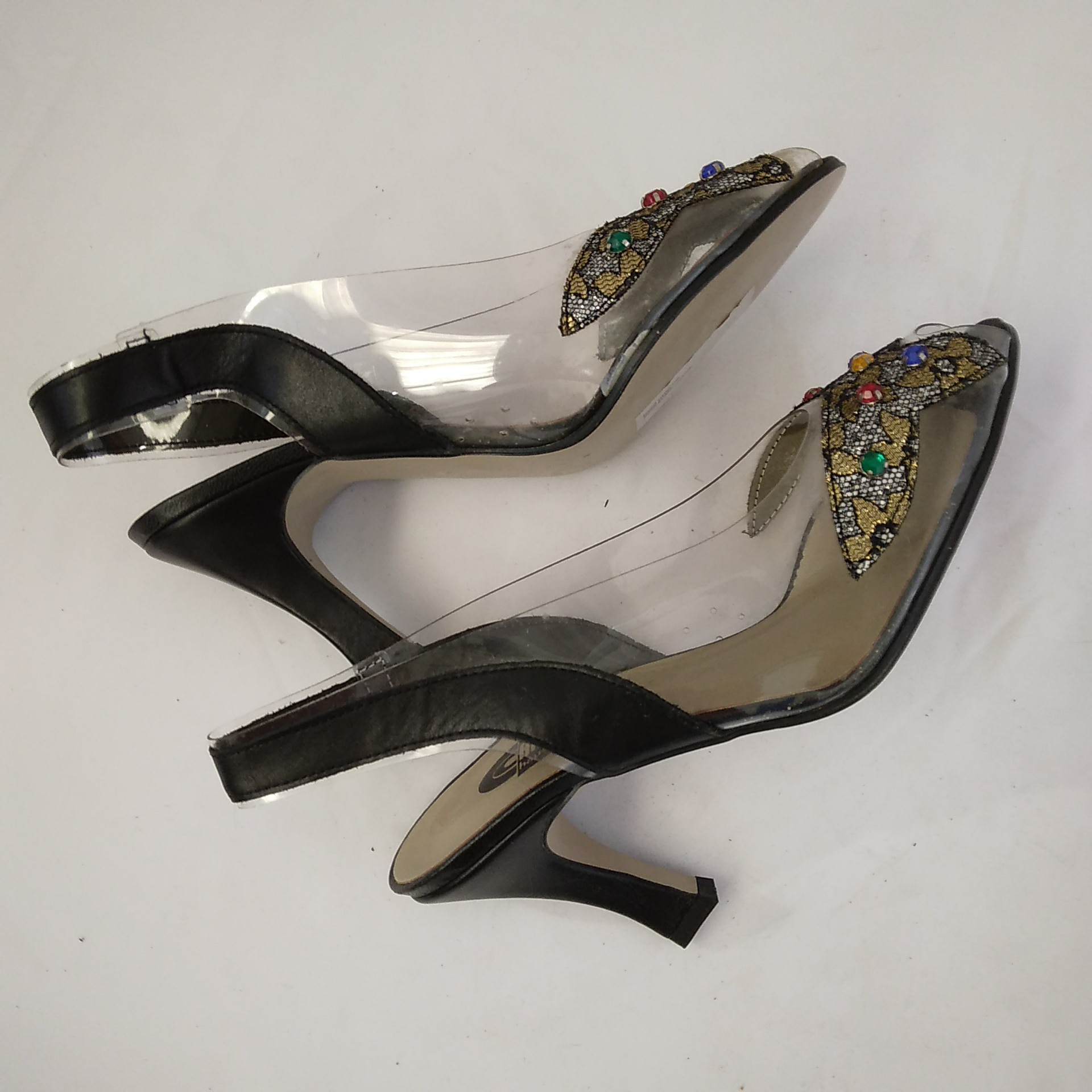 Voir photo 5 de Chaussures à talon mica blanc et motifs strass et dentelle, Christian chaussures - 37 1/2 Chaussures à talon mica blanc et motifs strass et dentelle, Christian chaussures - 37 1/2 Très bon état - Vue 5 -