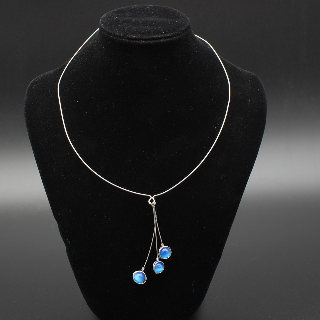 Colliers et bracelet bleu-vert Bon état - Vue 3 - 