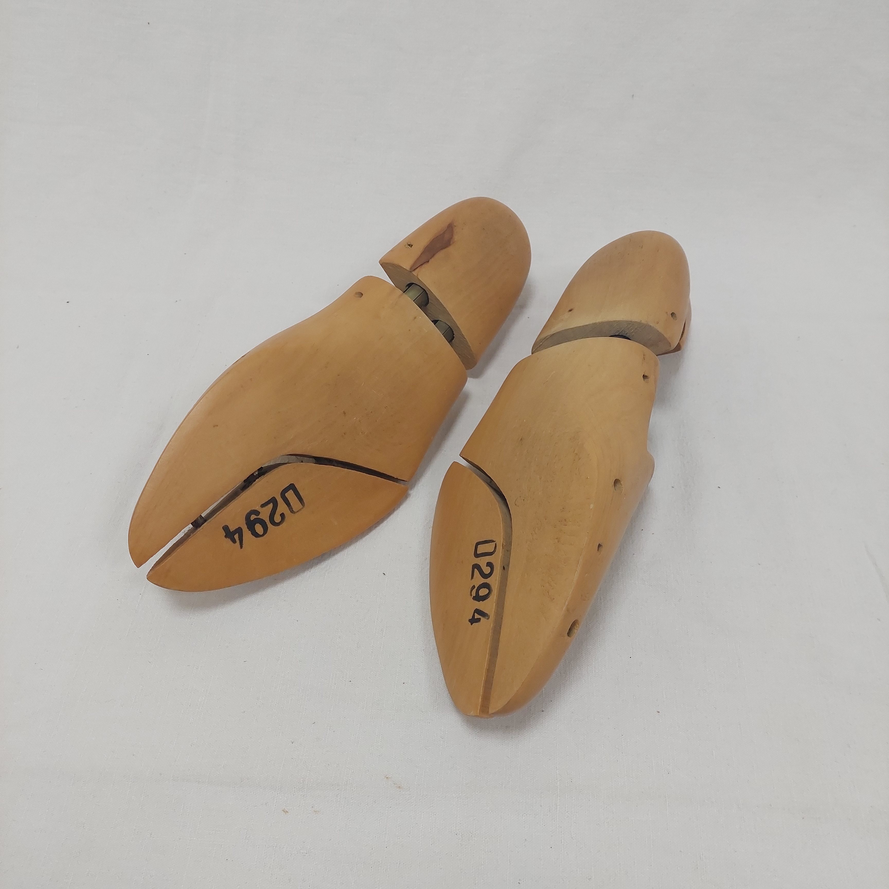 Embauchoirs en bois - J.M. Weston - taille 39 - D294 Bon état - Vue 2 - 