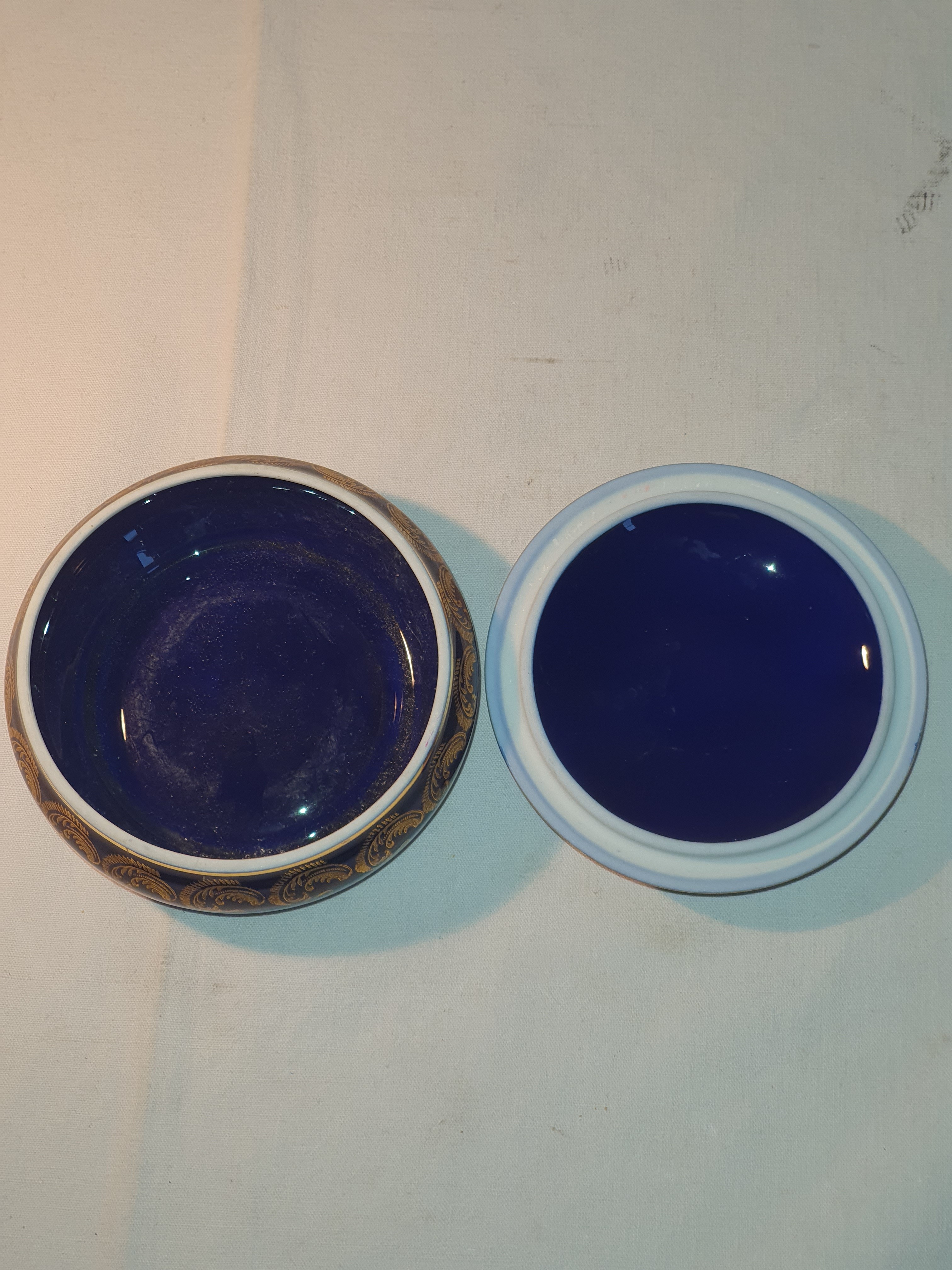 Bonbonnière bleu de four de Limoges - Très bon état - Photo 4