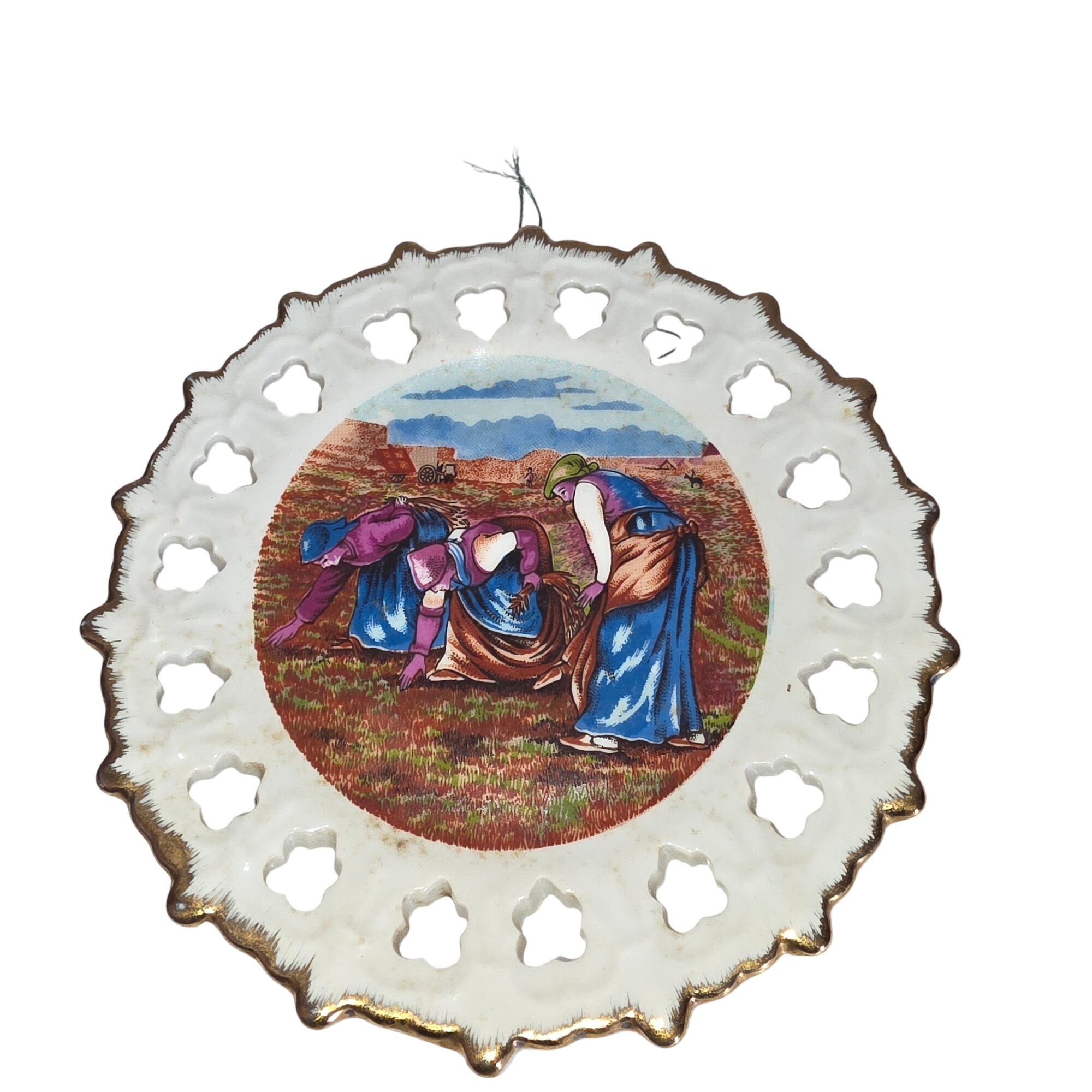 Assiette Décorative en Porcelaine " Les Glaneuses " de Jean- François Millet Très bon état -  reconditionné disponible sur Label Emmaüs
