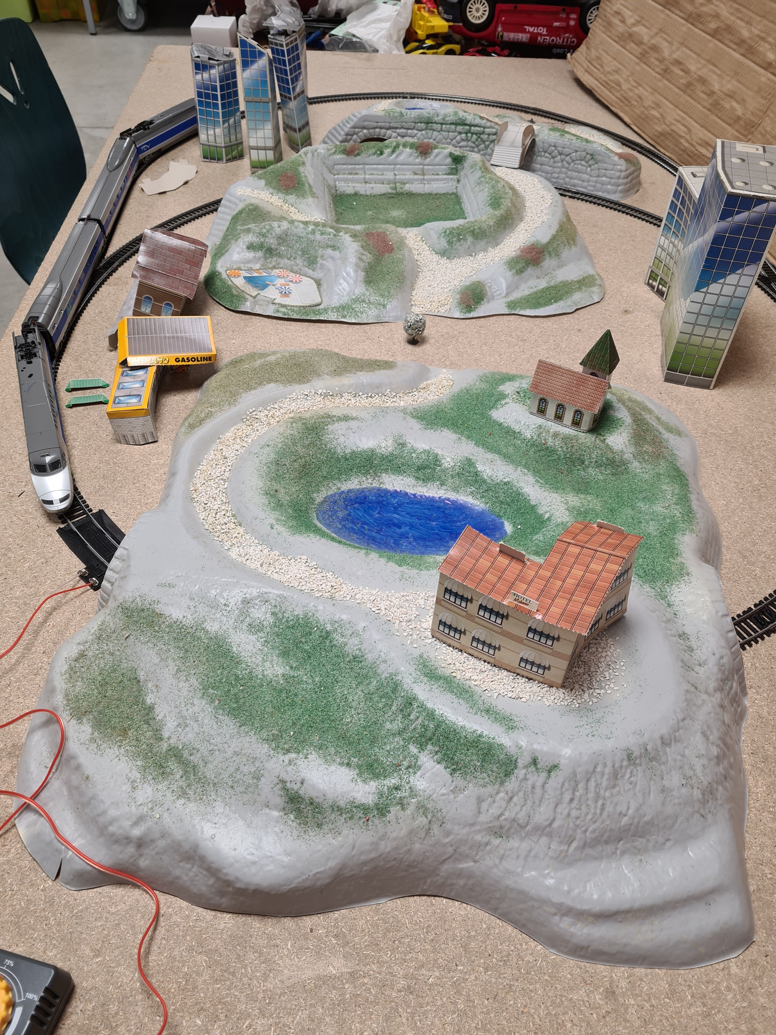 Circuit - Mehano - TGV Atlantique avec maquette Plastique Bon état - Vue 10 - 