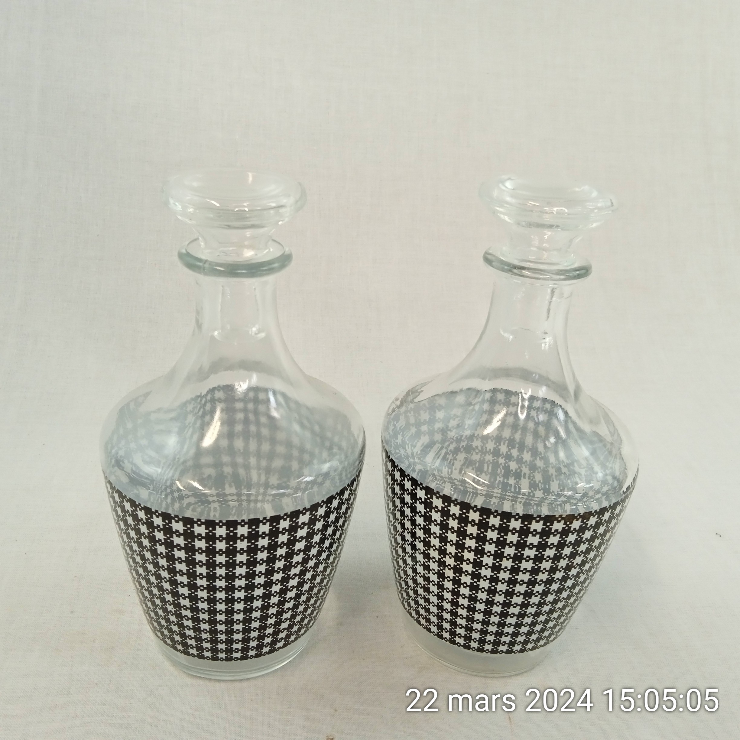Lot de 2 carafe à liqueur Vichy en verre vintage France 60's  -  reconditionné disponible sur Label Emmaüs