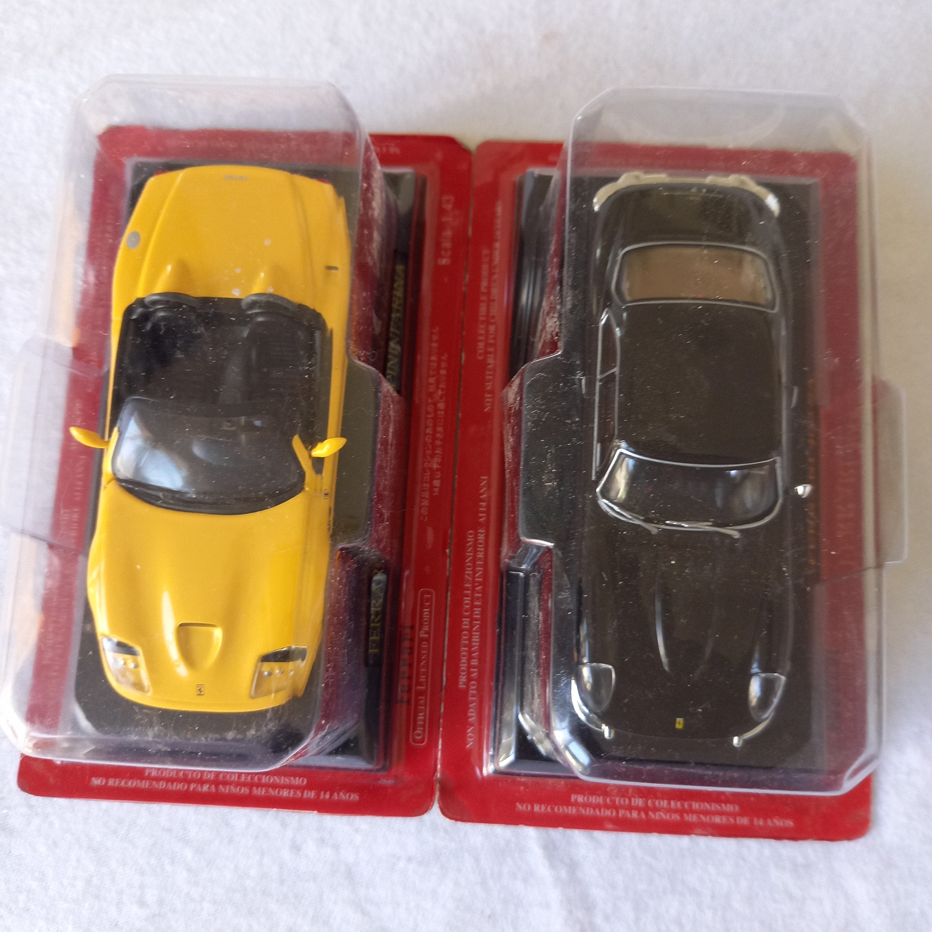 Deux voitures miniatures Collection Ferrari Comme neuf - Vue 2 - 