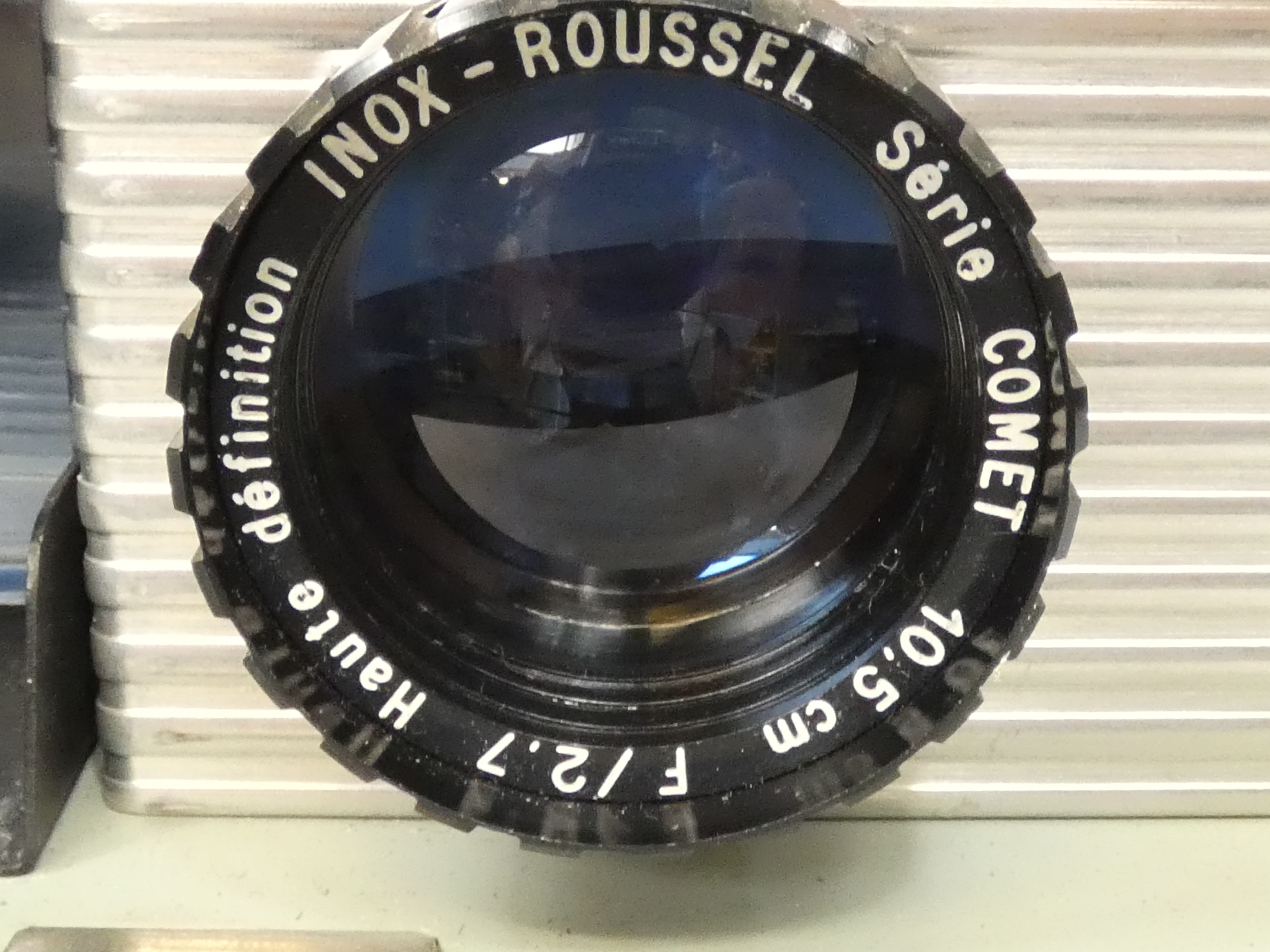 Projecteur de diapositives vintage PRESTINOX ROUSSEL série Comet 10.5cm f/2.7  Très bon état - Vue 5 - 