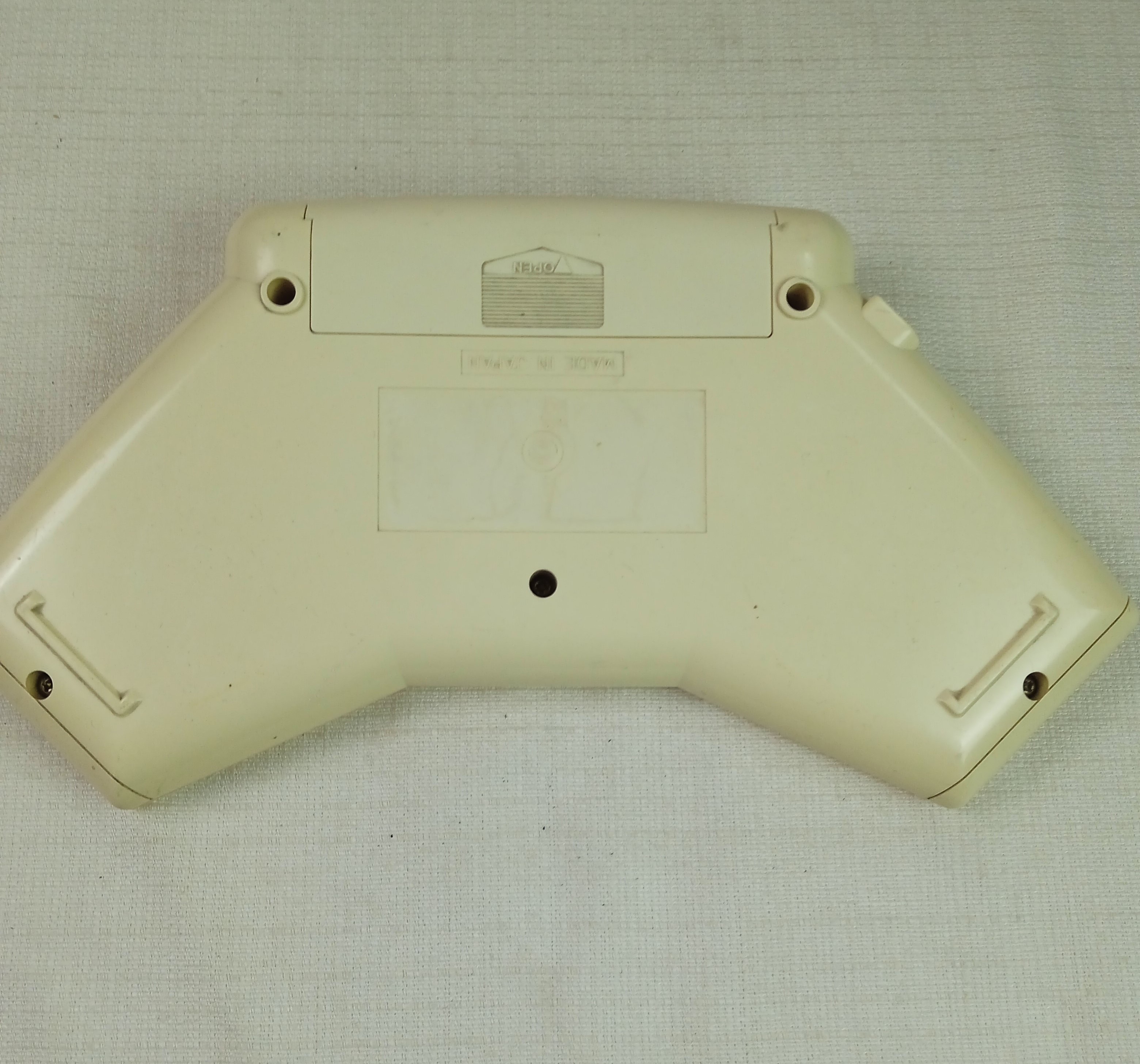 Voir photo 2 de FLGUN PROFESSIONNAL de la marque BANDAI (uniquement pour pièces détachées) FLGUN PROFESSIONNAL de la marque BANDAI (uniquement pour pièces détachées) État correct - Vue 2 -